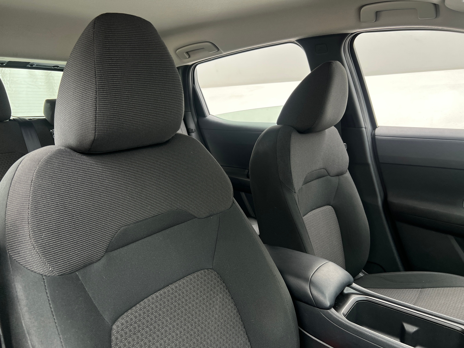 Thumbnail: 2025 Nissan Kicks - 2