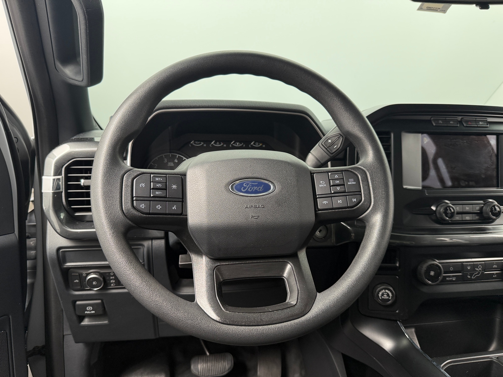Thumbnail: 2022 Ford Econoline - 5