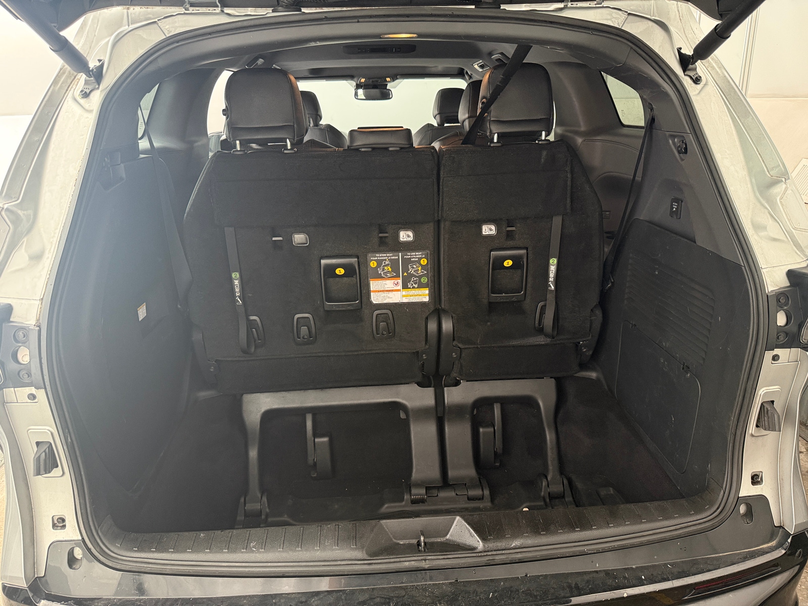 Thumbnail: 2023 Toyota Sienna - 6