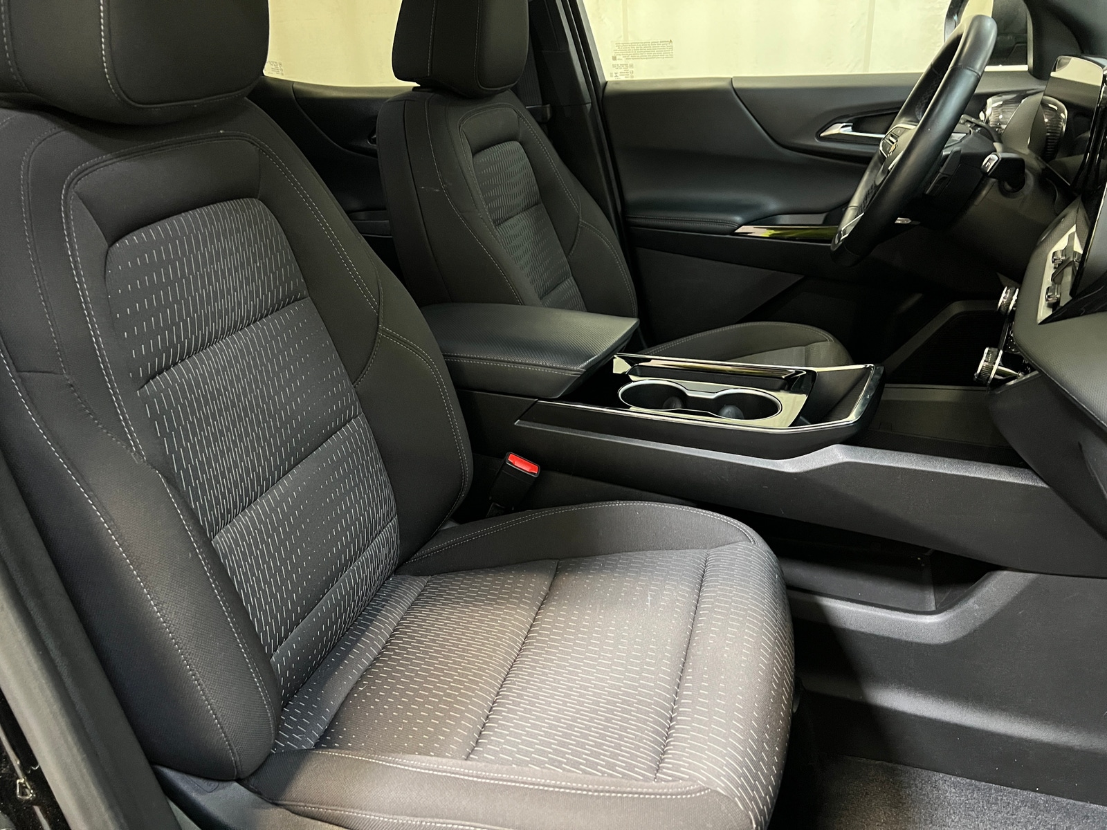 Thumbnail: 2025 Chevrolet Equinox - 2
