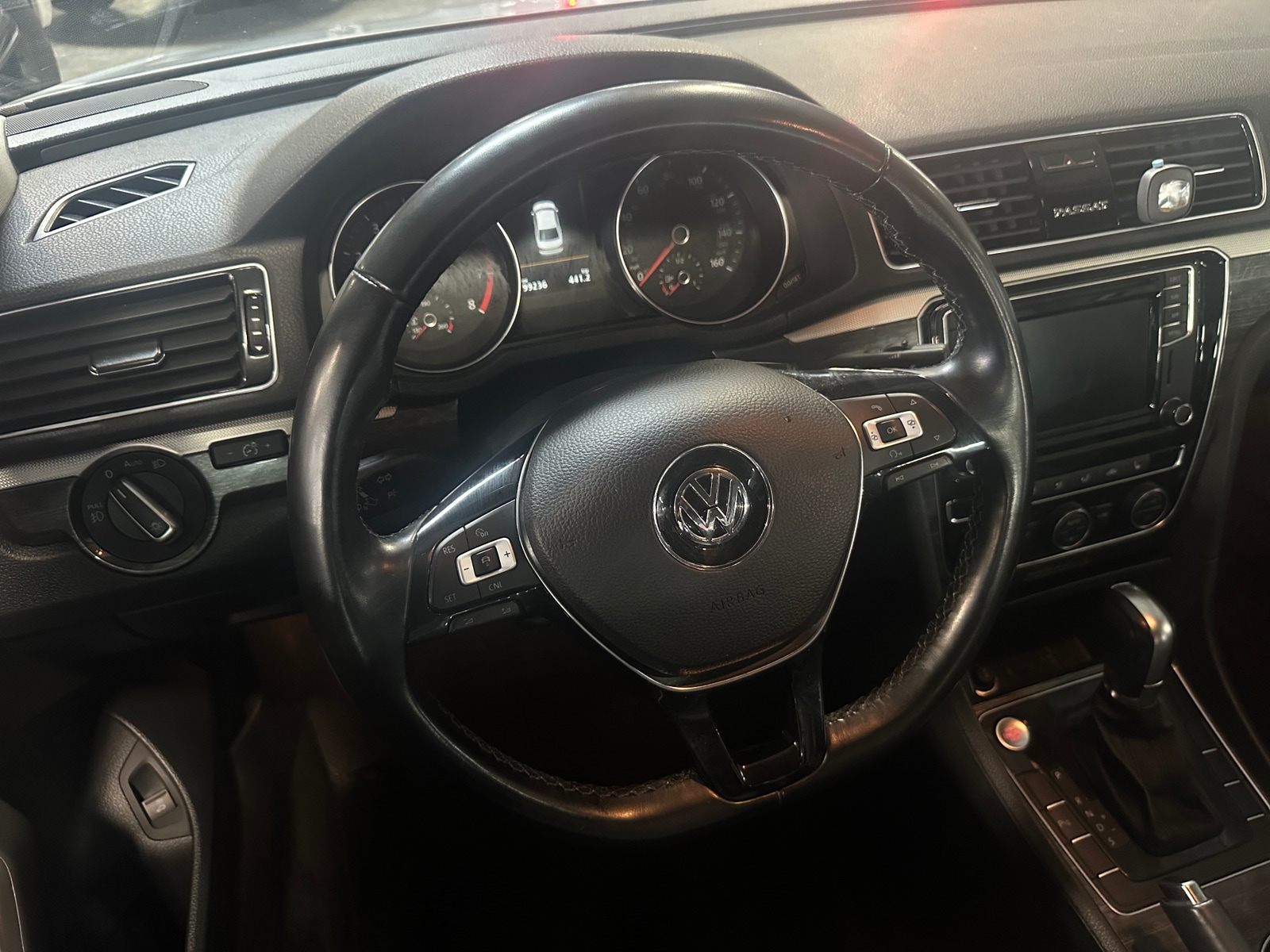 Thumbnail: 2018 Volkswagen Passat - 4