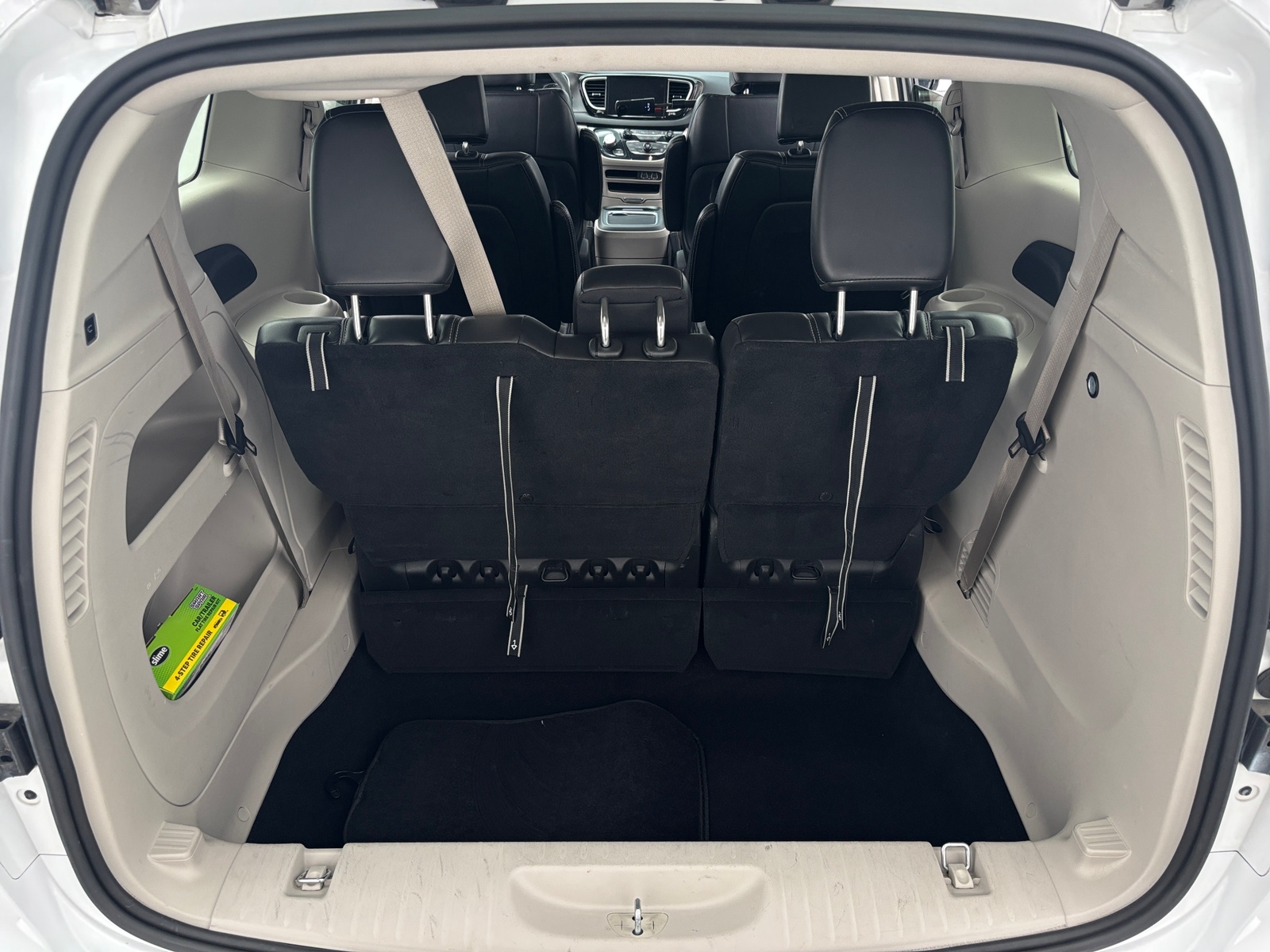 Thumbnail: 2024 Chrysler Pacifica - 6