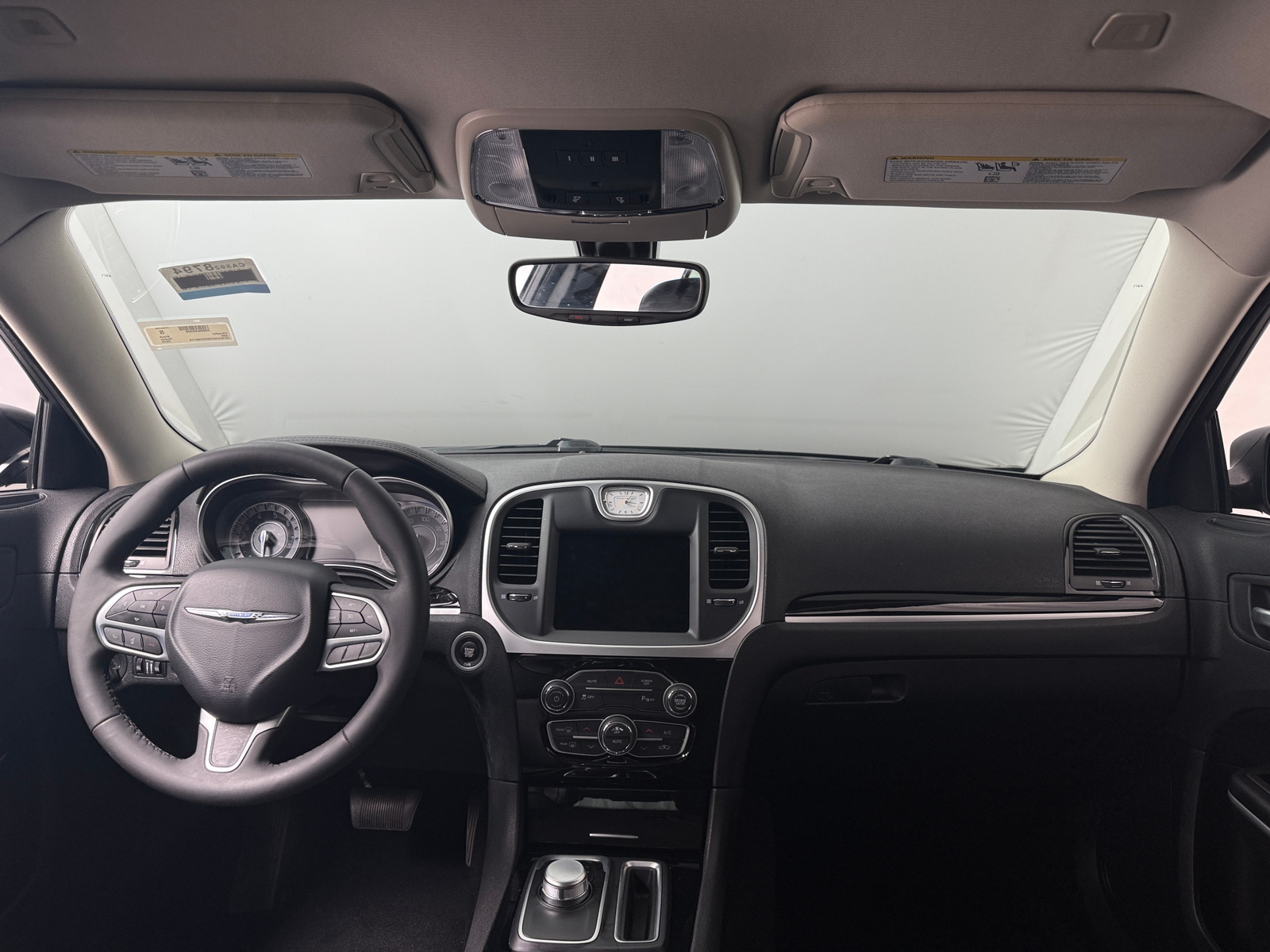 Thumbnail: 2023 Chrysler 300 - 2