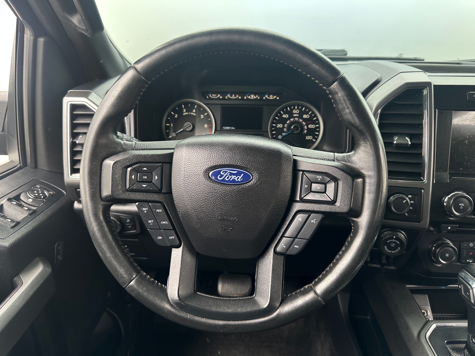 Thumbnail: 2017 Ford Econoline - 5