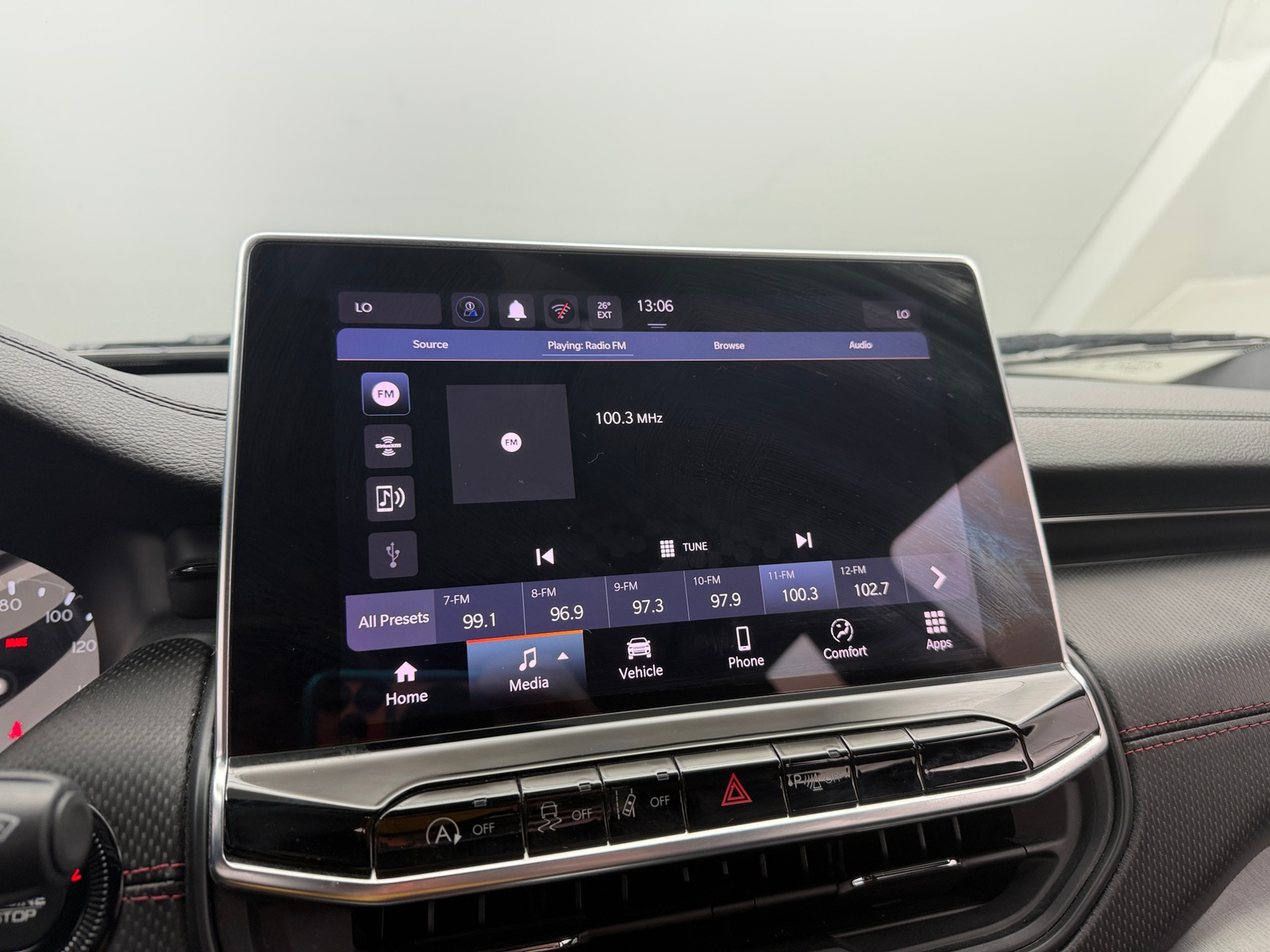 Thumbnail: 2024 Jeep Compass - 4