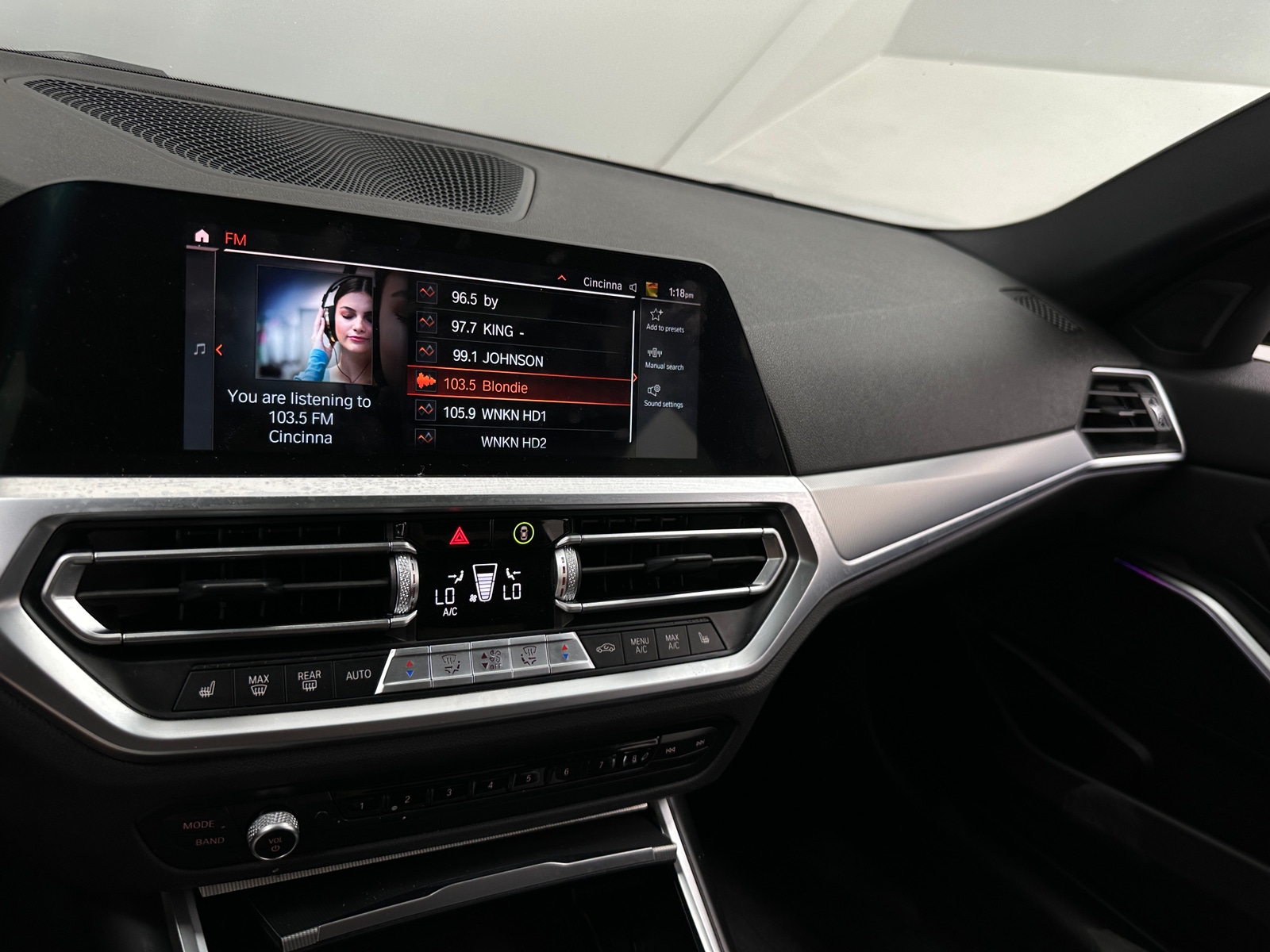 Thumbnail: 2021 BMW 3 Series - 3