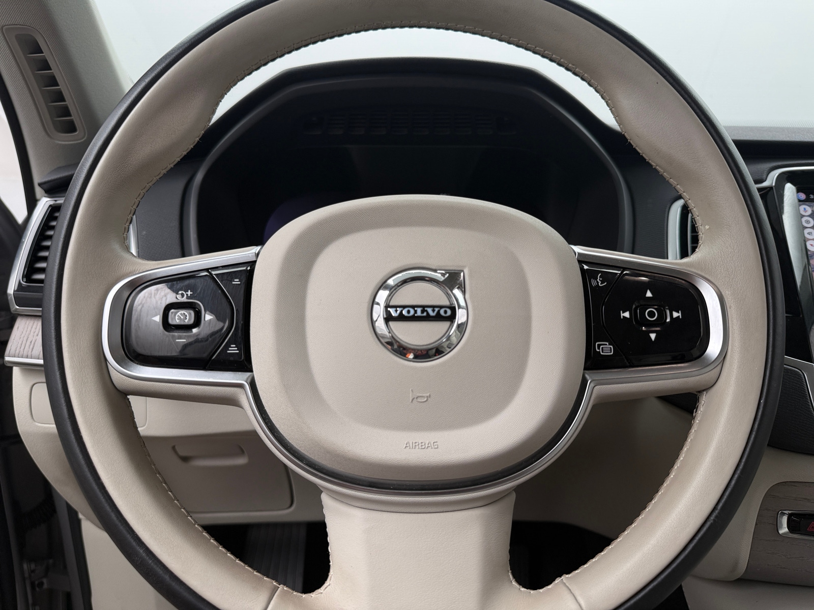 Thumbnail: 2024 Volvo XC90 - 4