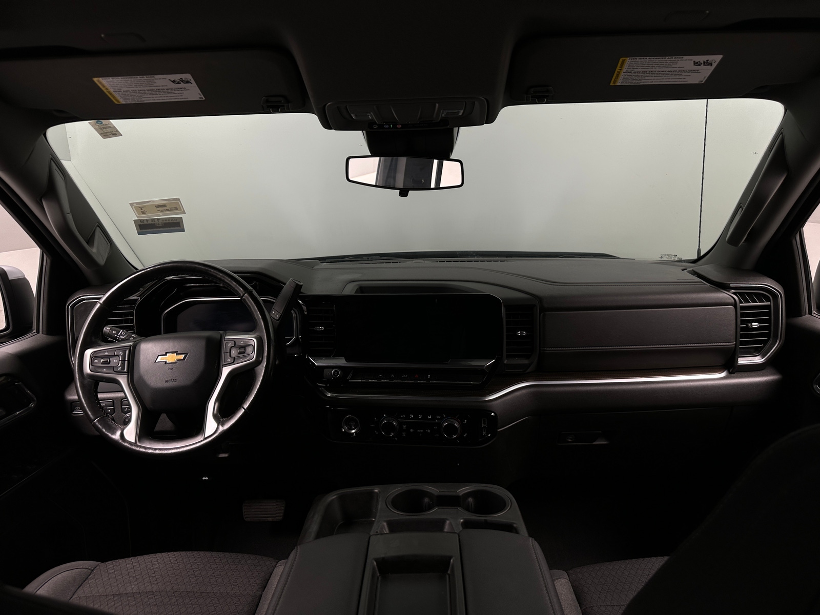 Thumbnail: 2022 Chevrolet Silverado 1500 - 3