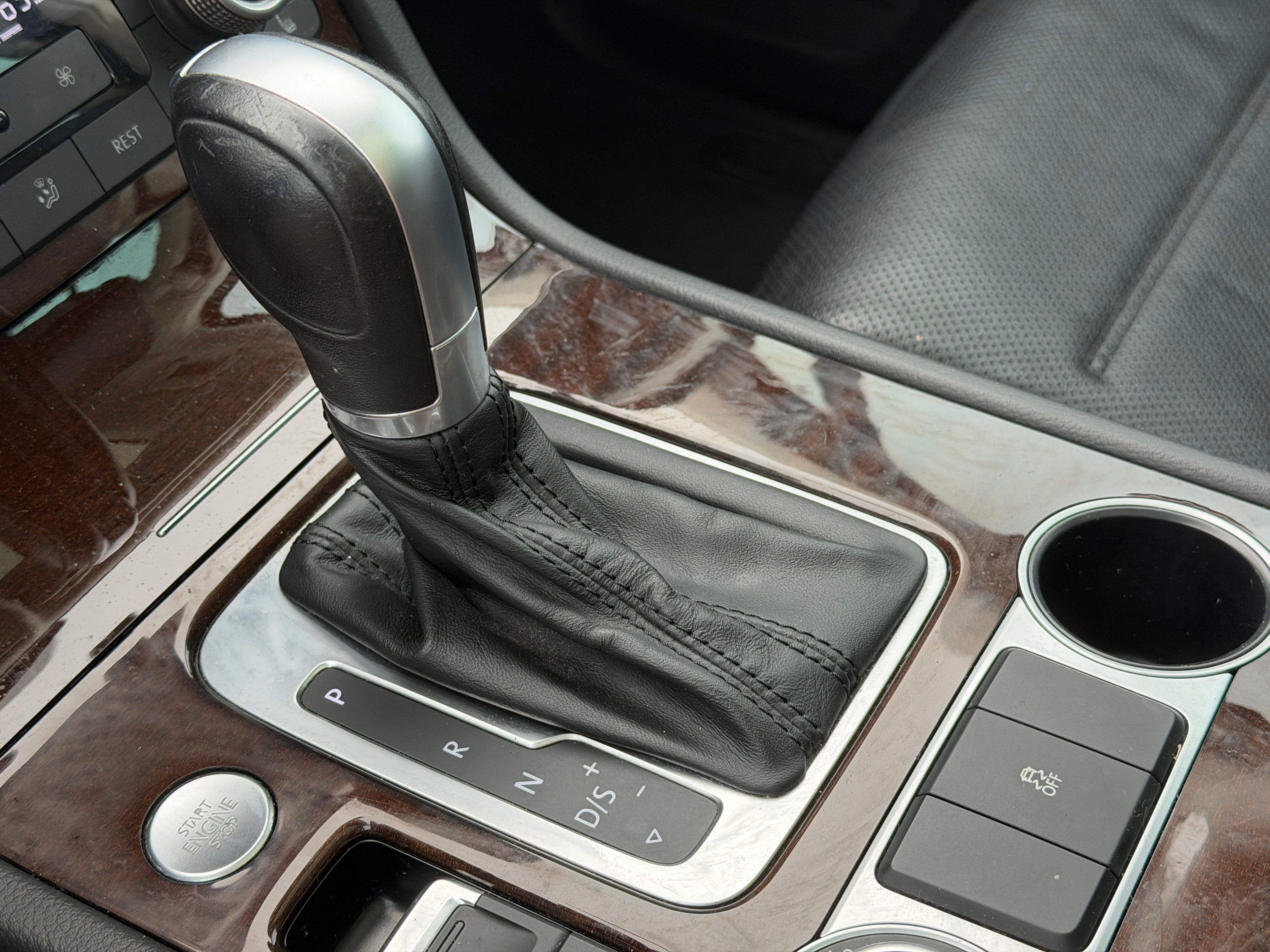 2016 Volkswagen Touareg Lux - Photo 22