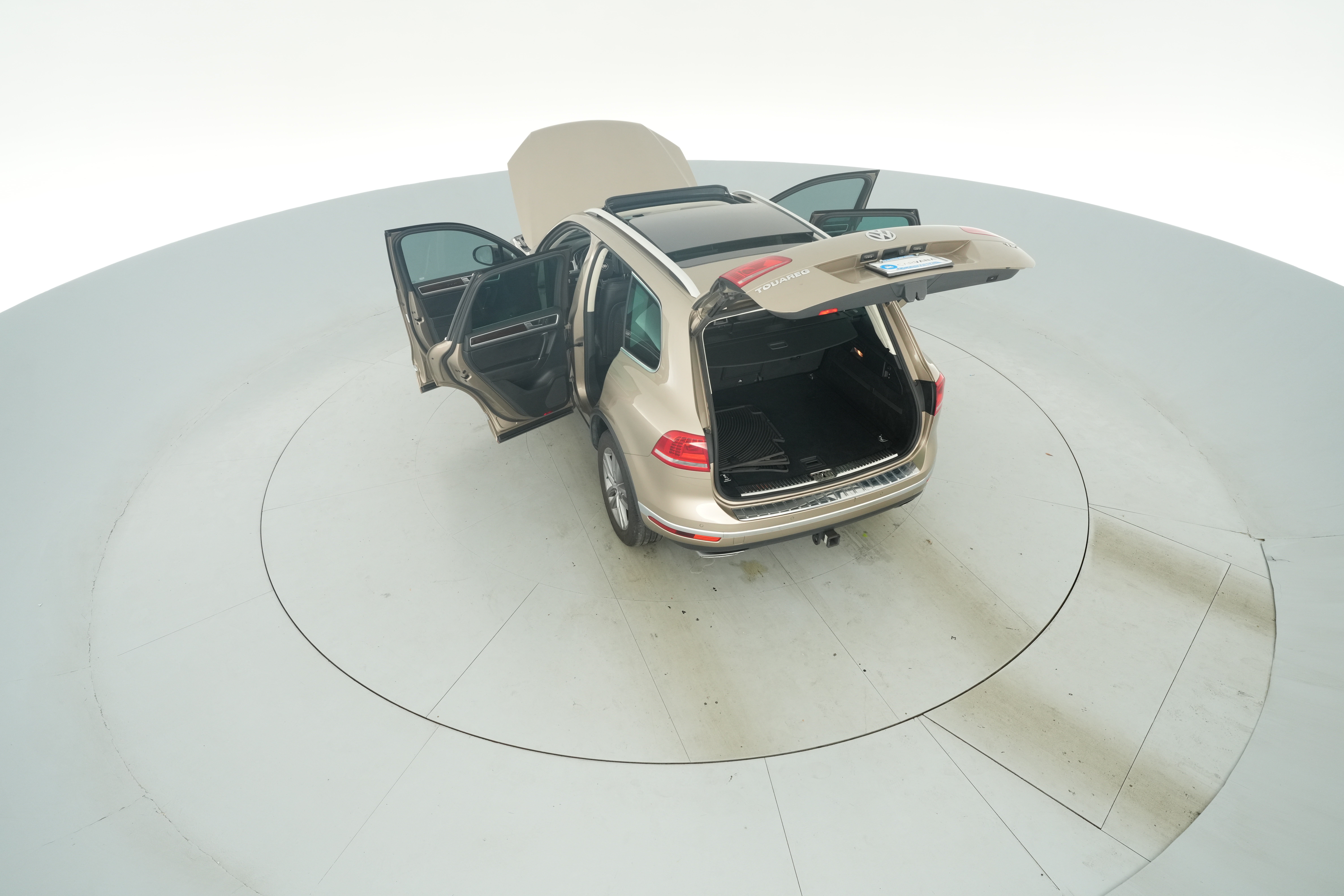 2016 Volkswagen Touareg Lux - Photo 50