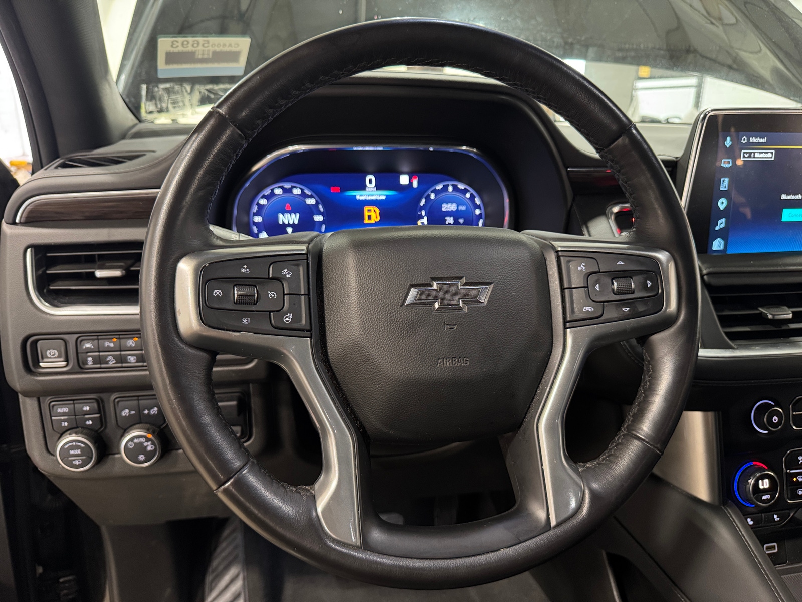 Thumbnail: 2022 Chevrolet Suburban - 4