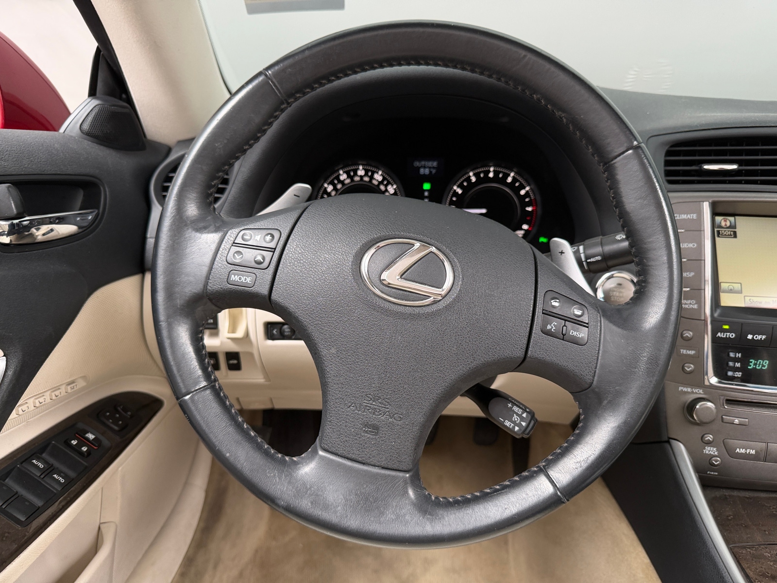 Thumbnail: 2010 Lexus IS - 4
