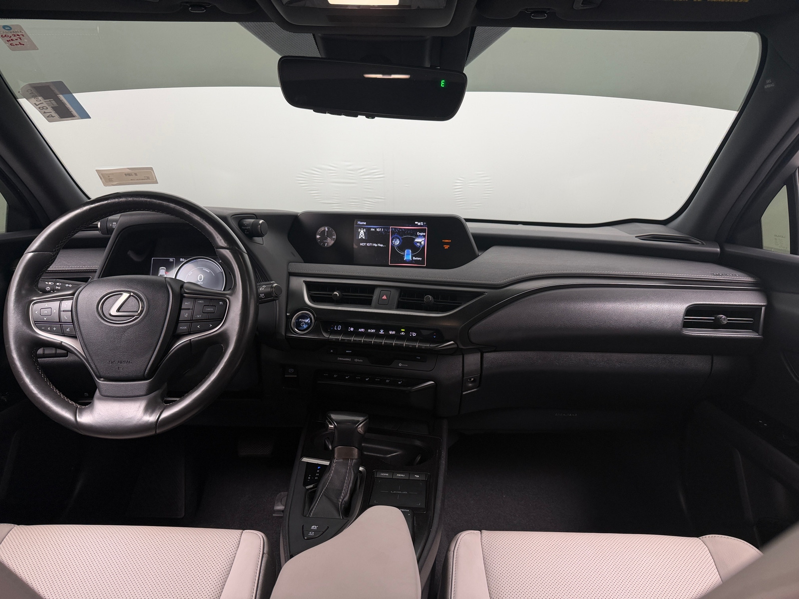 Thumbnail: 2020 Lexus UX - 2
