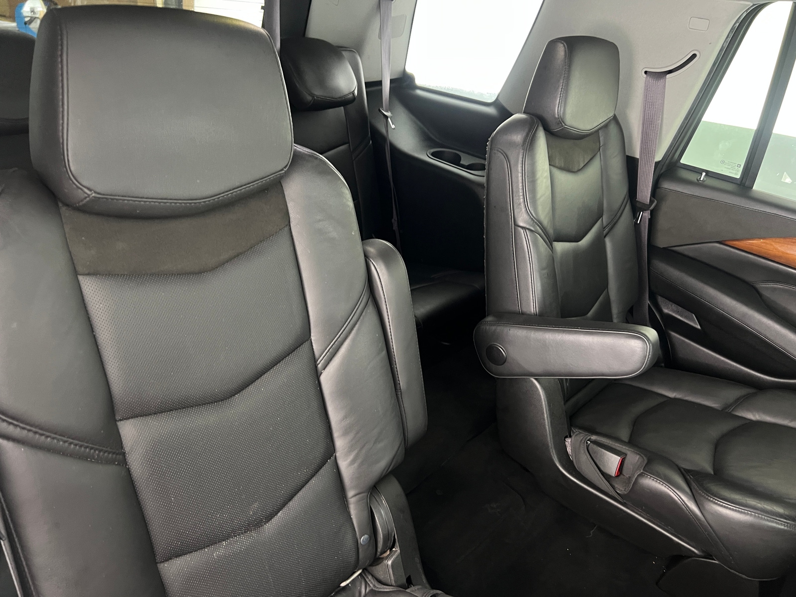 Thumbnail: 2017 Cadillac Escalade - 5