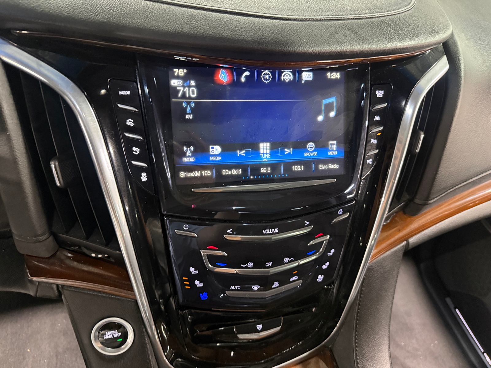 Thumbnail: 2017 Cadillac Escalade - 3