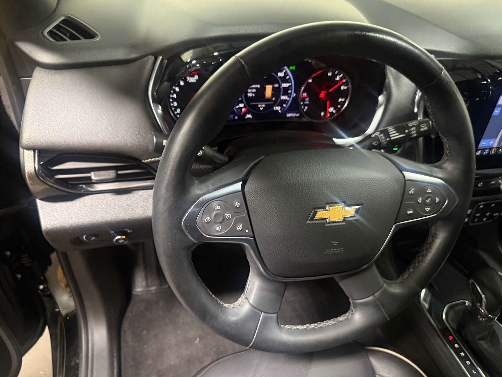 Thumbnail: 2023 Chevrolet Traverse - 4