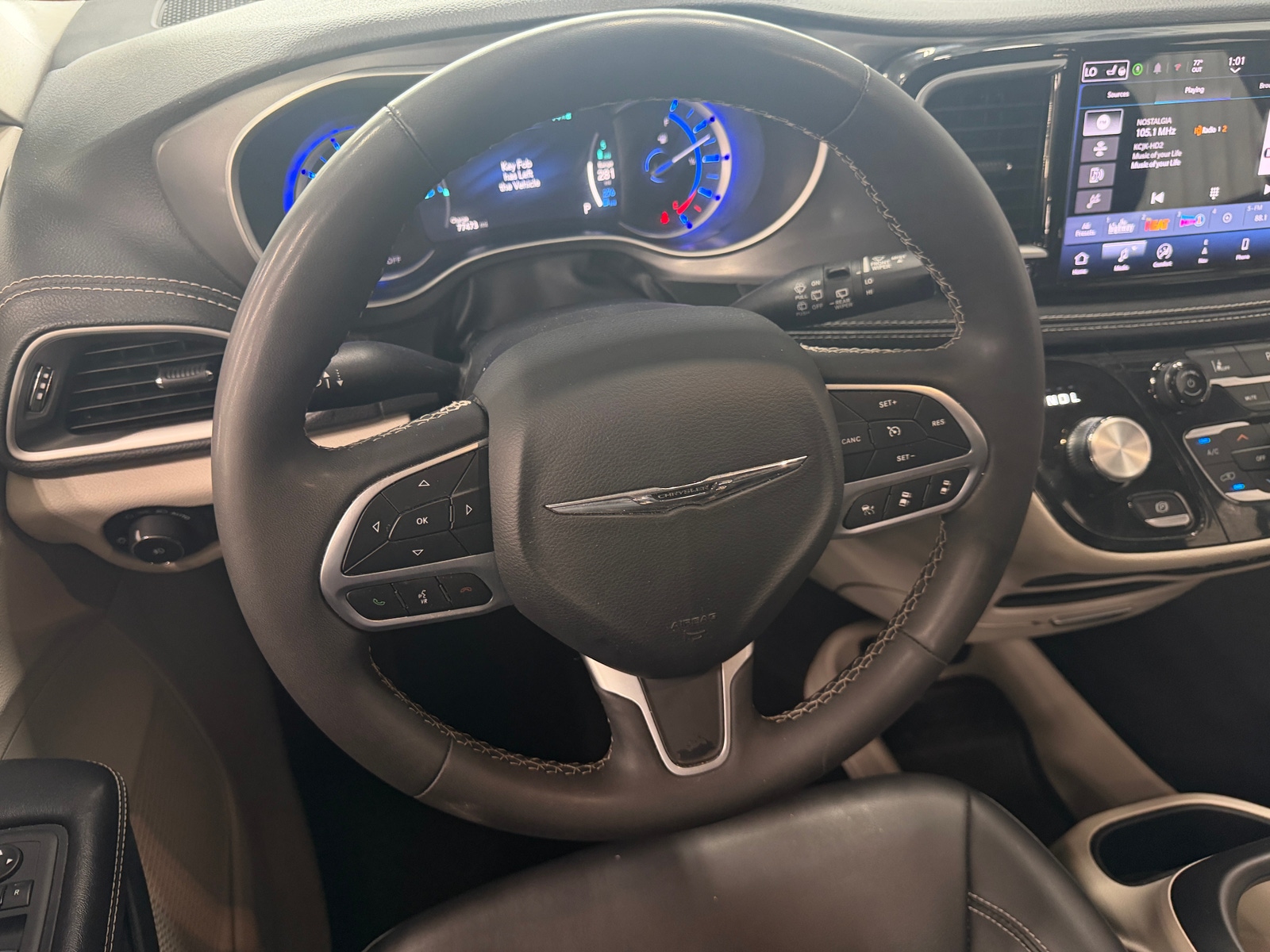 Thumbnail: 2024 Chrysler Pacifica - 5