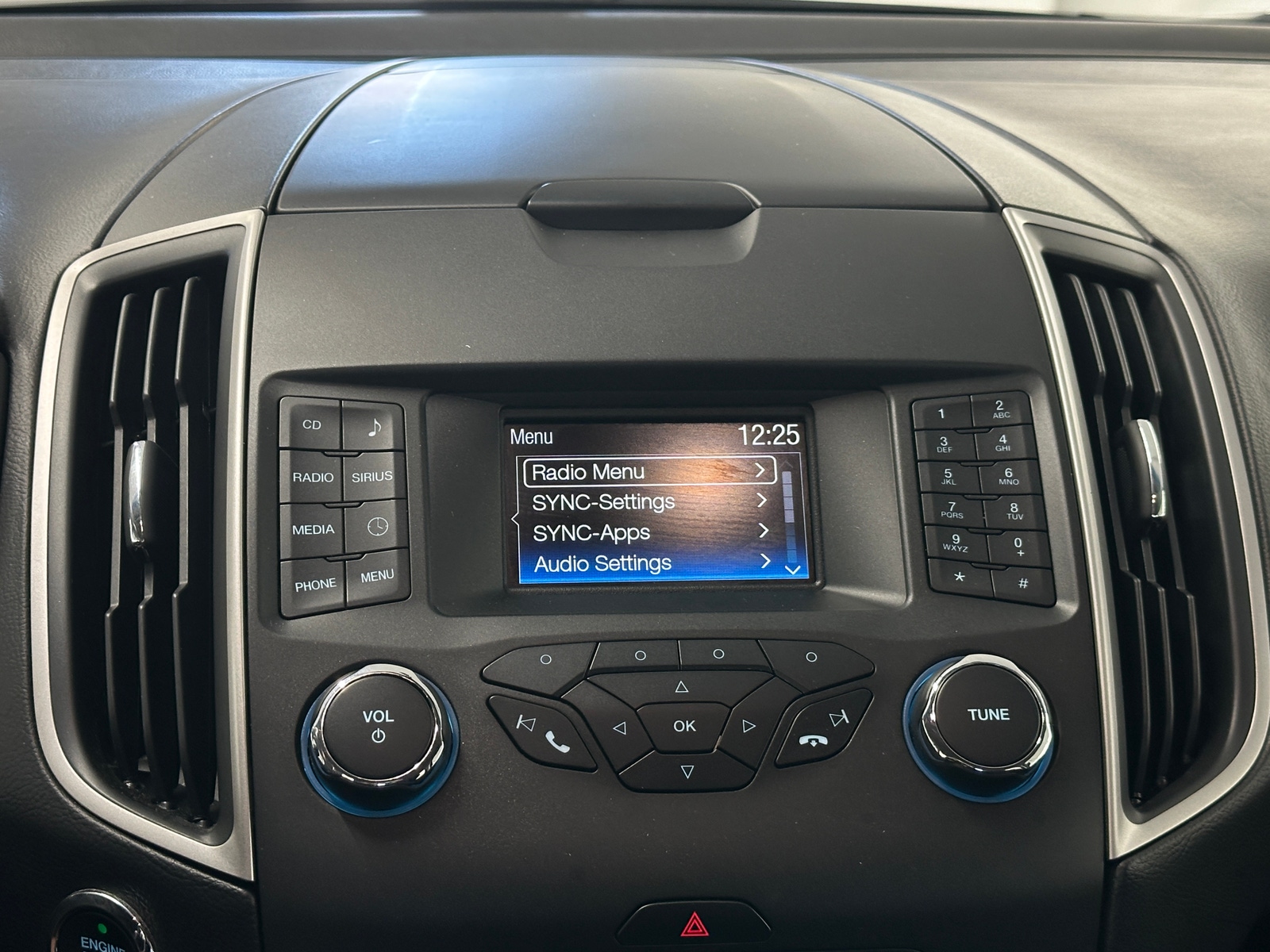 Thumbnail: 2018 Ford Edge - 4