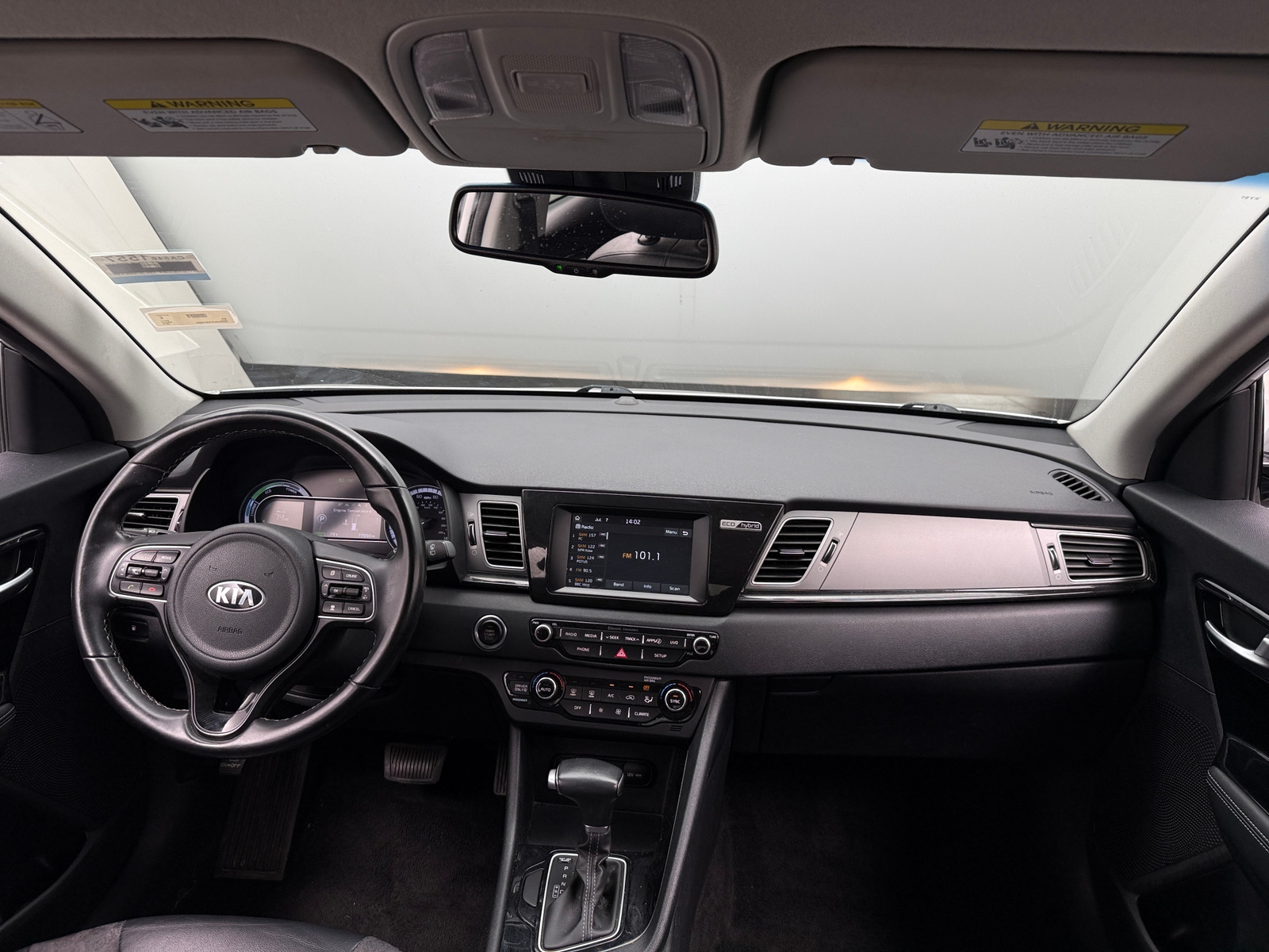 Thumbnail: 2019 Kia Niro - 3
