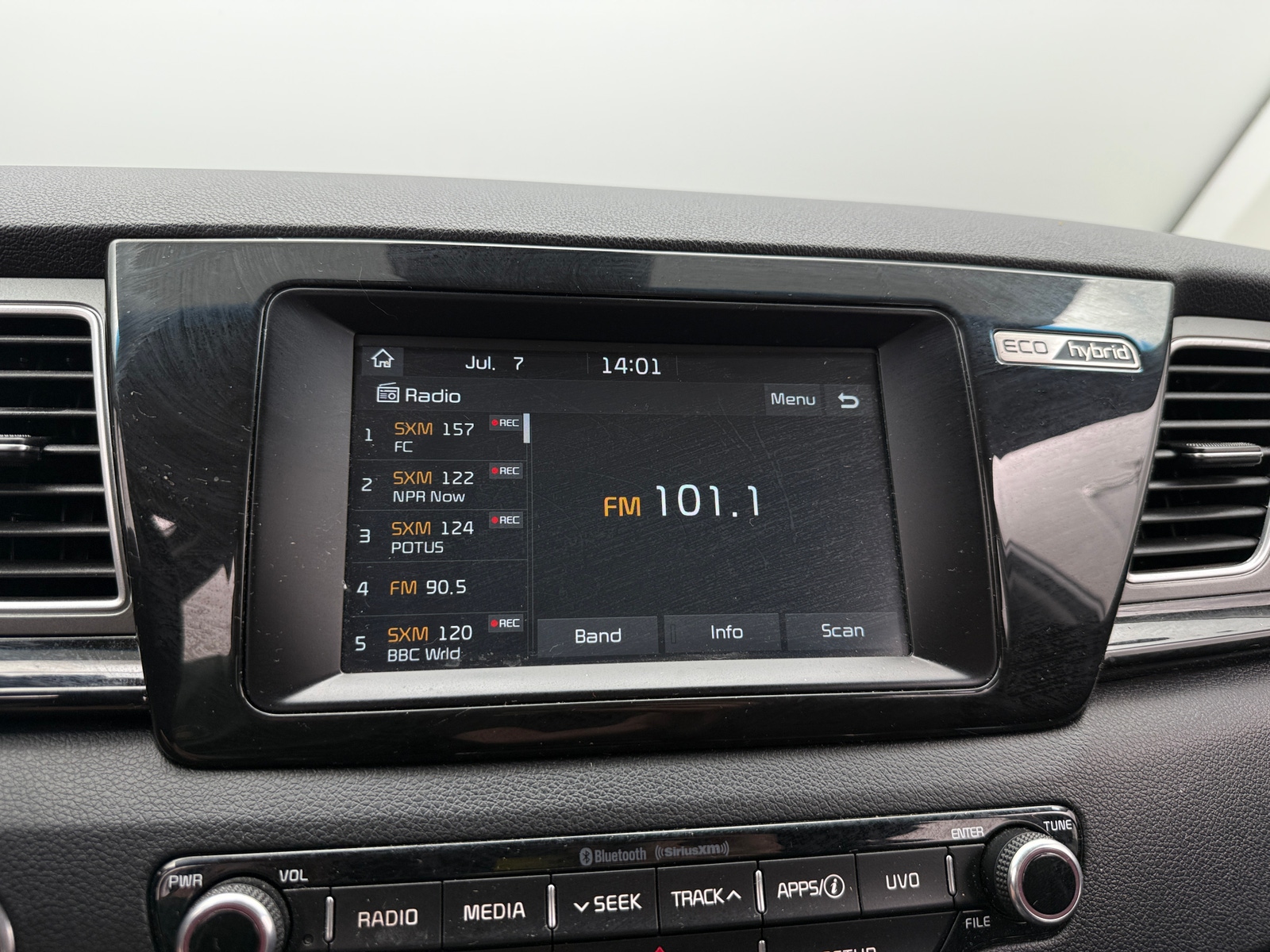 Thumbnail: 2019 Kia Niro - 4