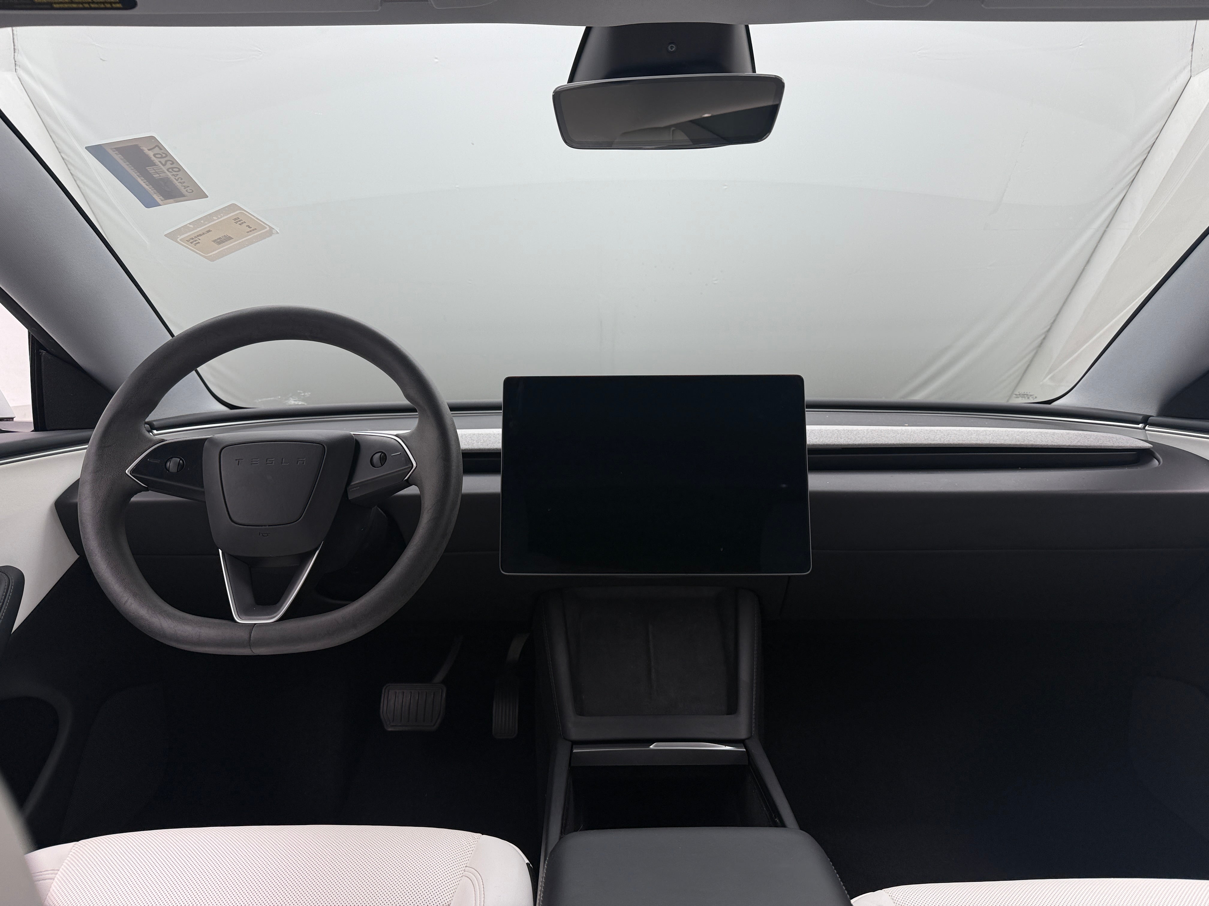 2025 Tesla Model 3 Long Range - Photo 4