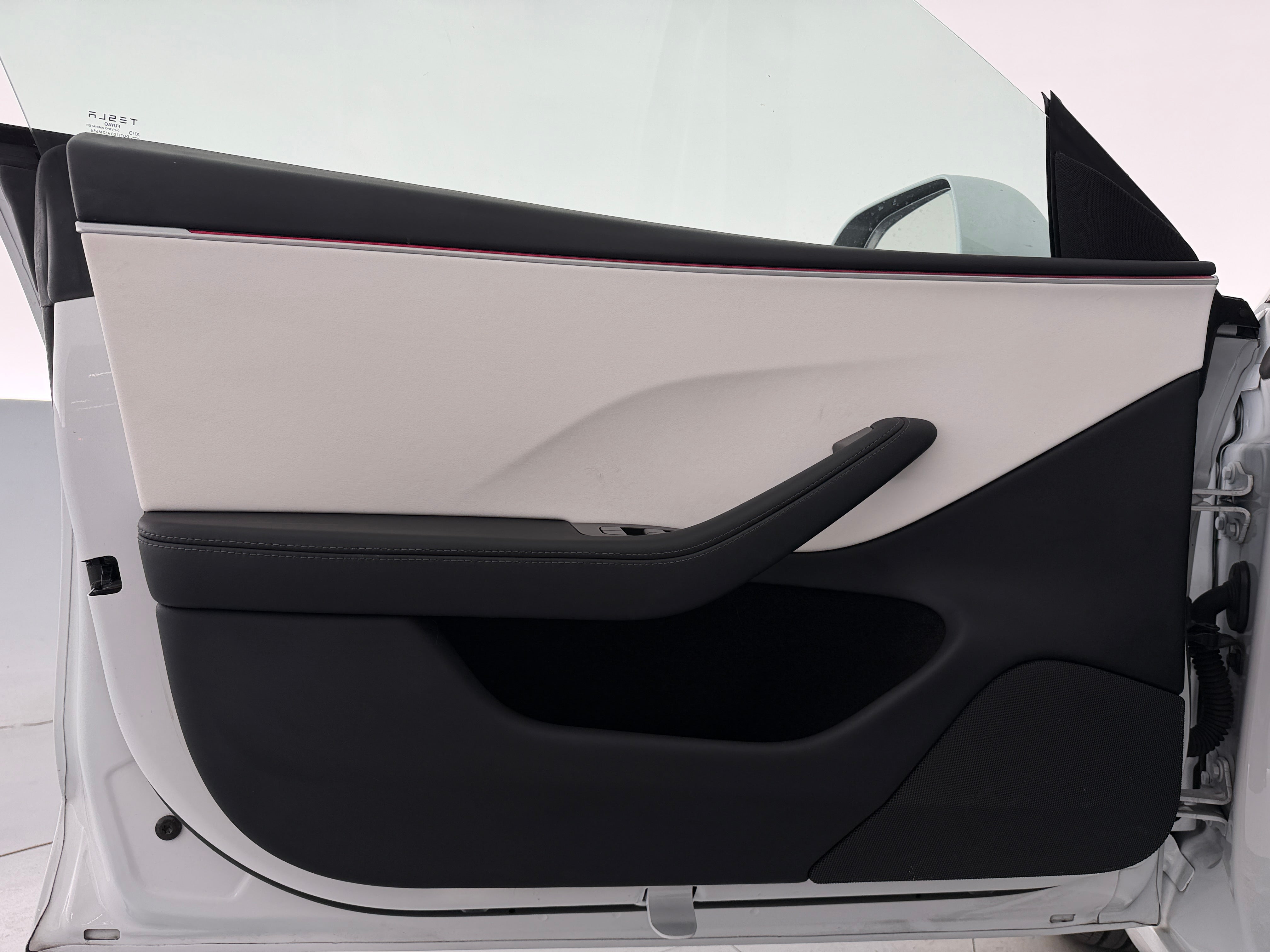 2025 Tesla Model 3 Long Range - Photo 11