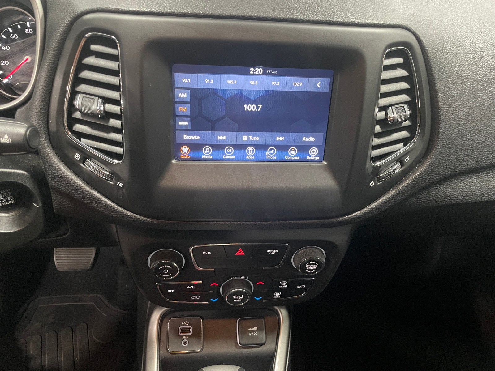 Thumbnail: 2017 Jeep Compass - 4