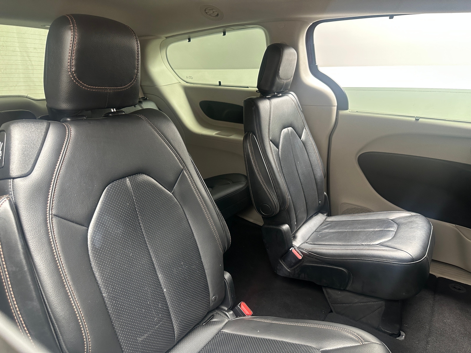 Thumbnail: 2017 Chrysler Pacifica - 5