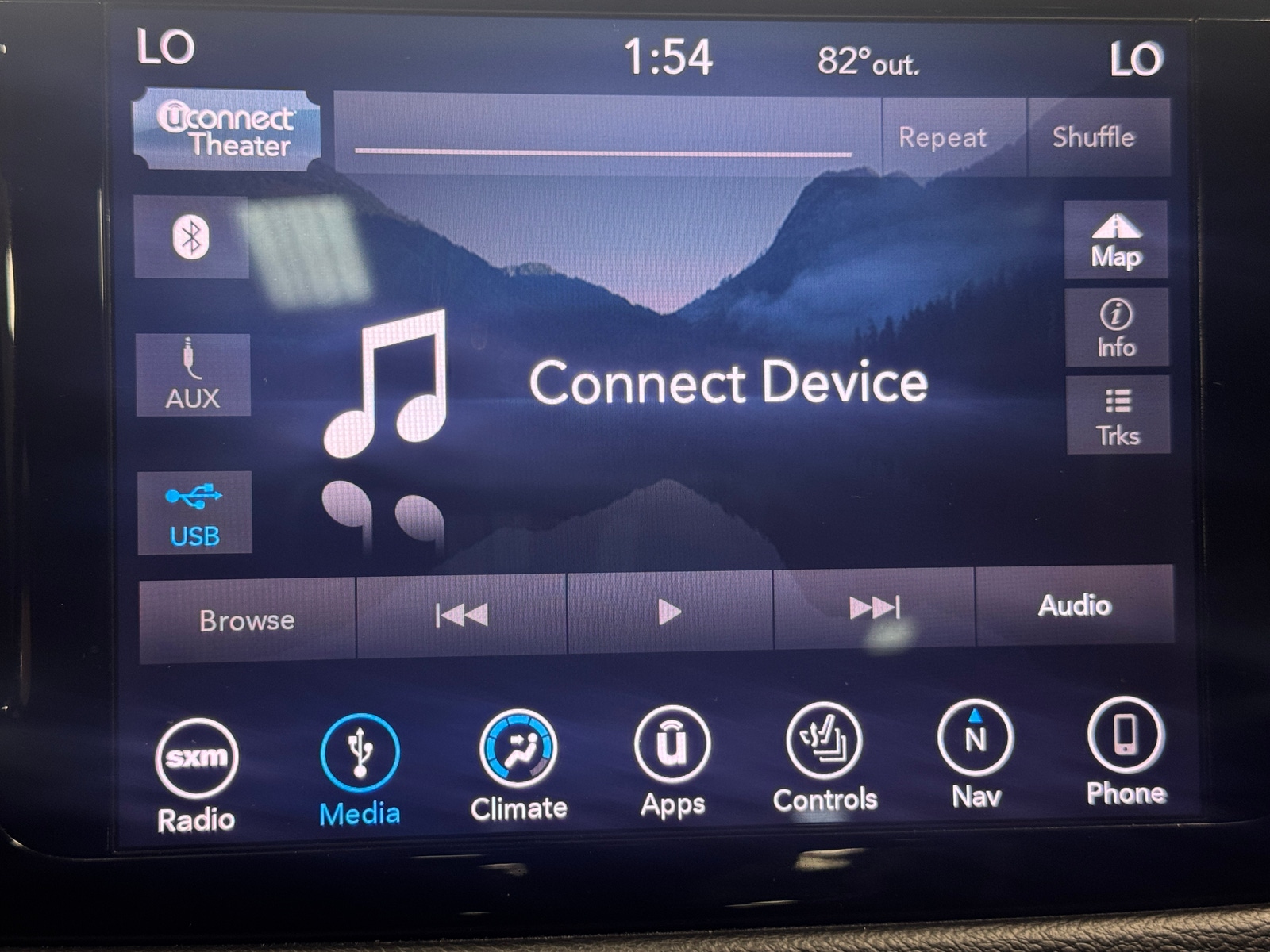 Thumbnail: 2019 Chrysler Pacifica - 3