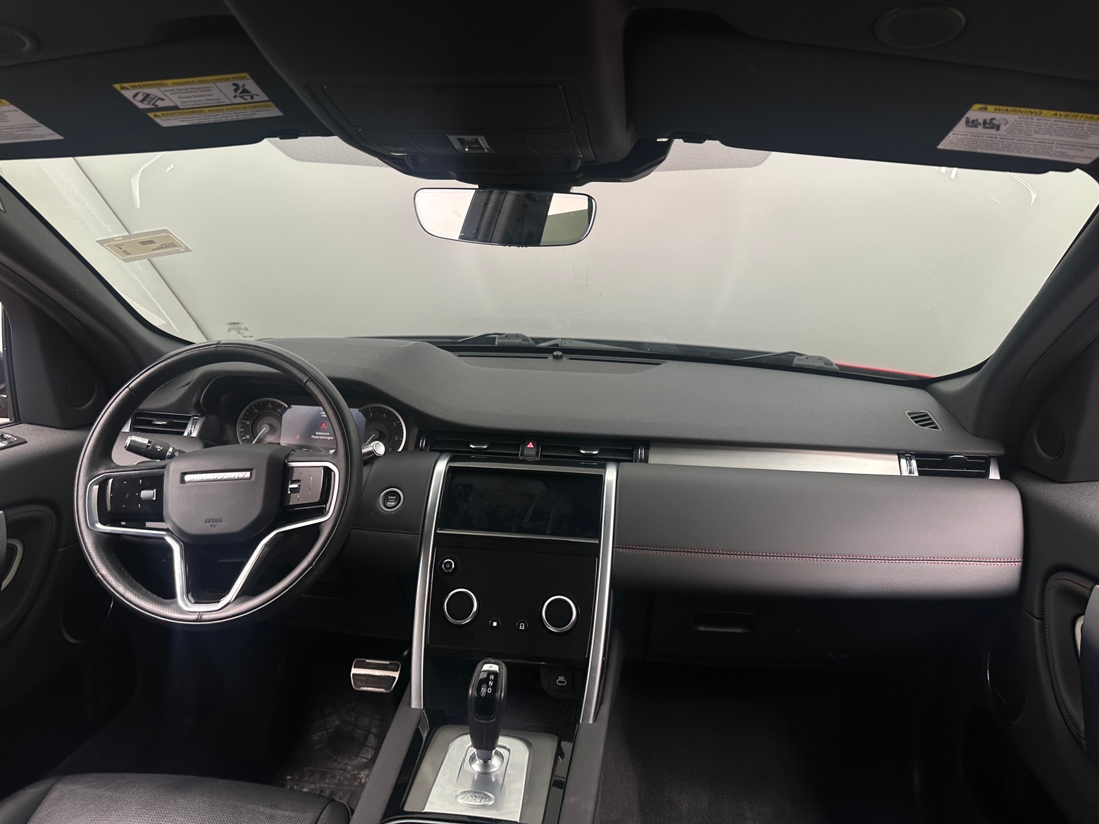 Thumbnail: 2022 Land Rover Discovery Sport - 2