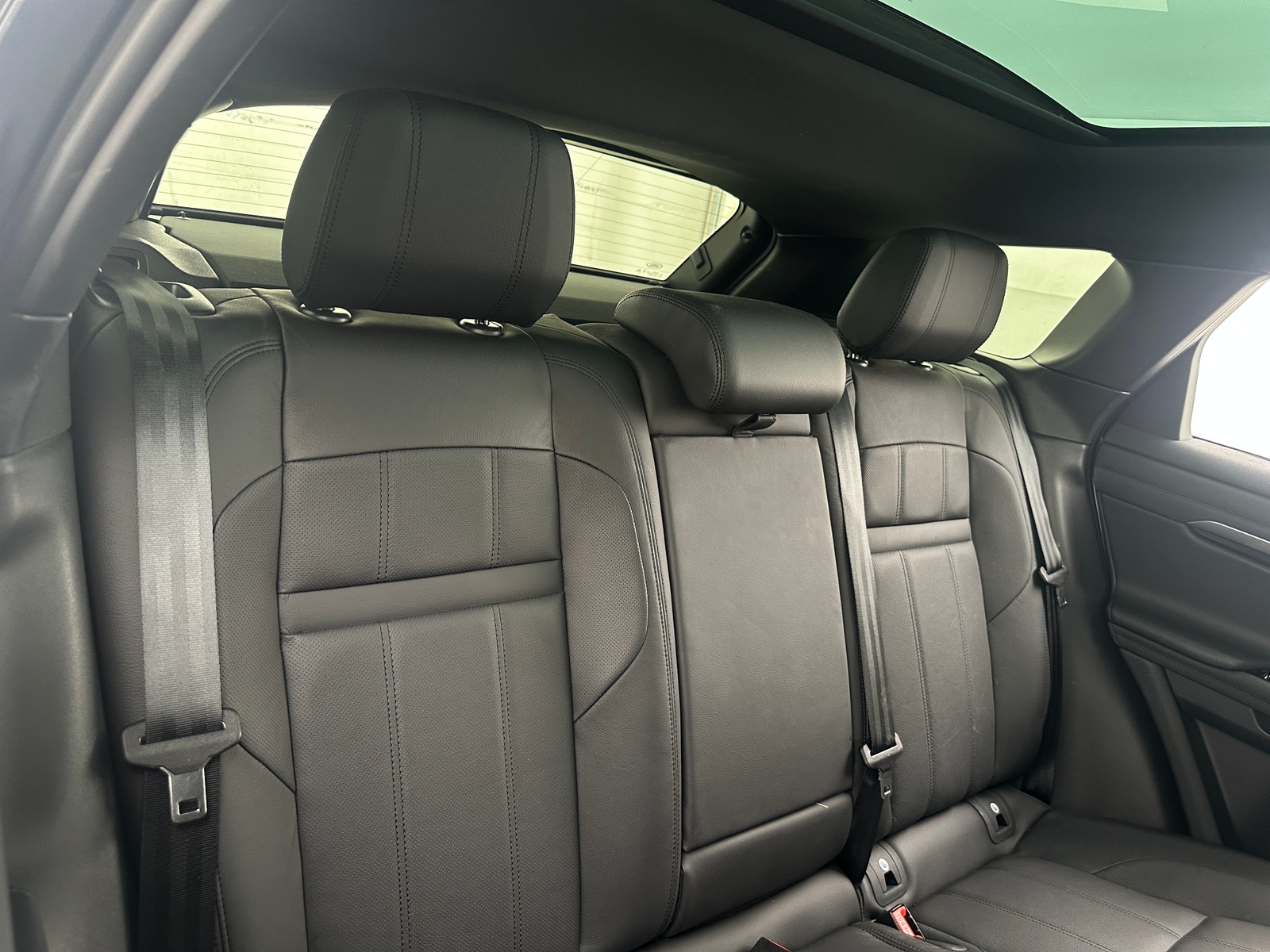 Thumbnail: 2020 Land Rover Range Rover Evoque - 5