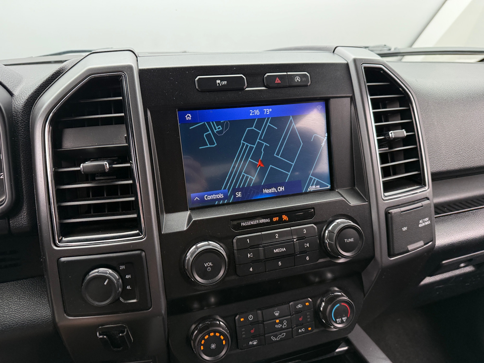 Thumbnail: 2020 Ford Econoline - 4