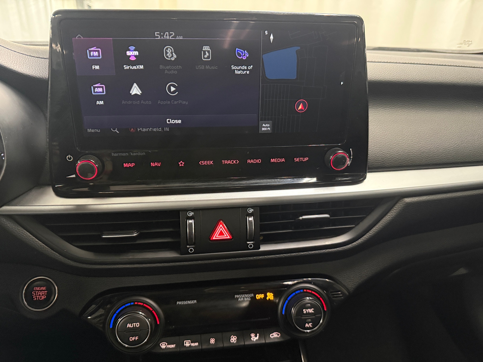 Thumbnail: 2023 Kia Forte - 4