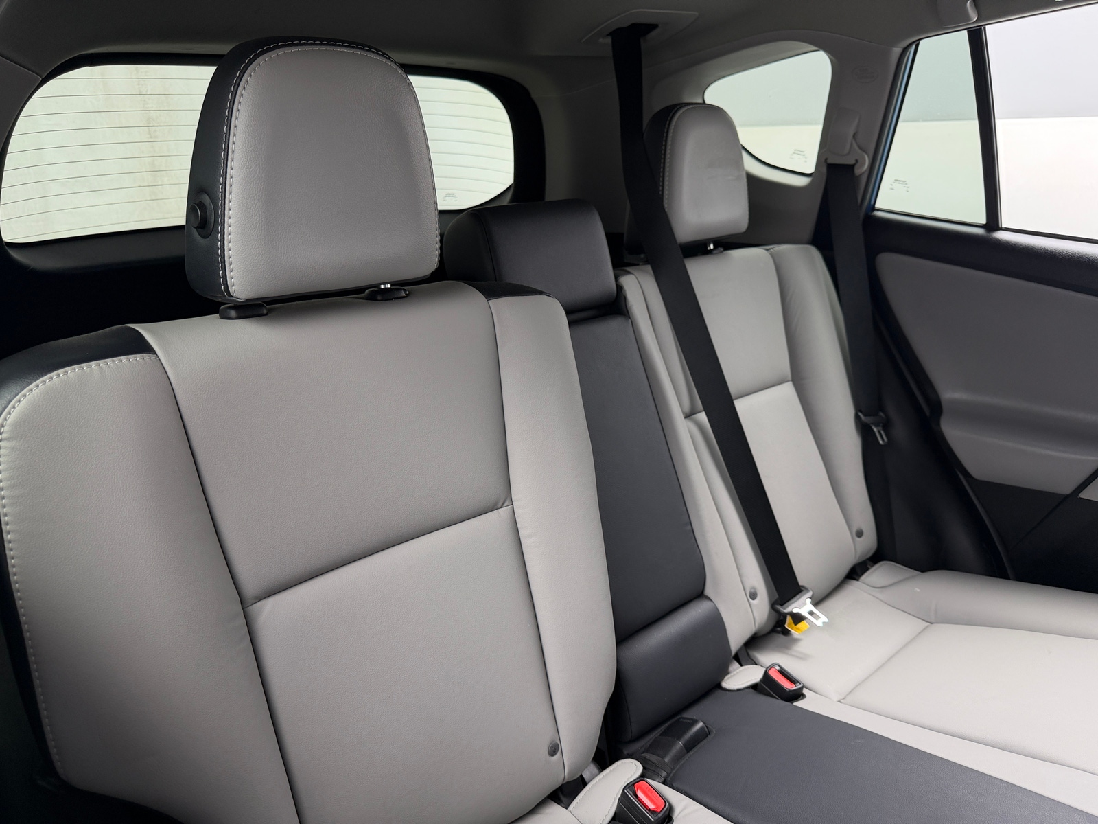 Thumbnail: 2017 Toyota RAV4 - 6