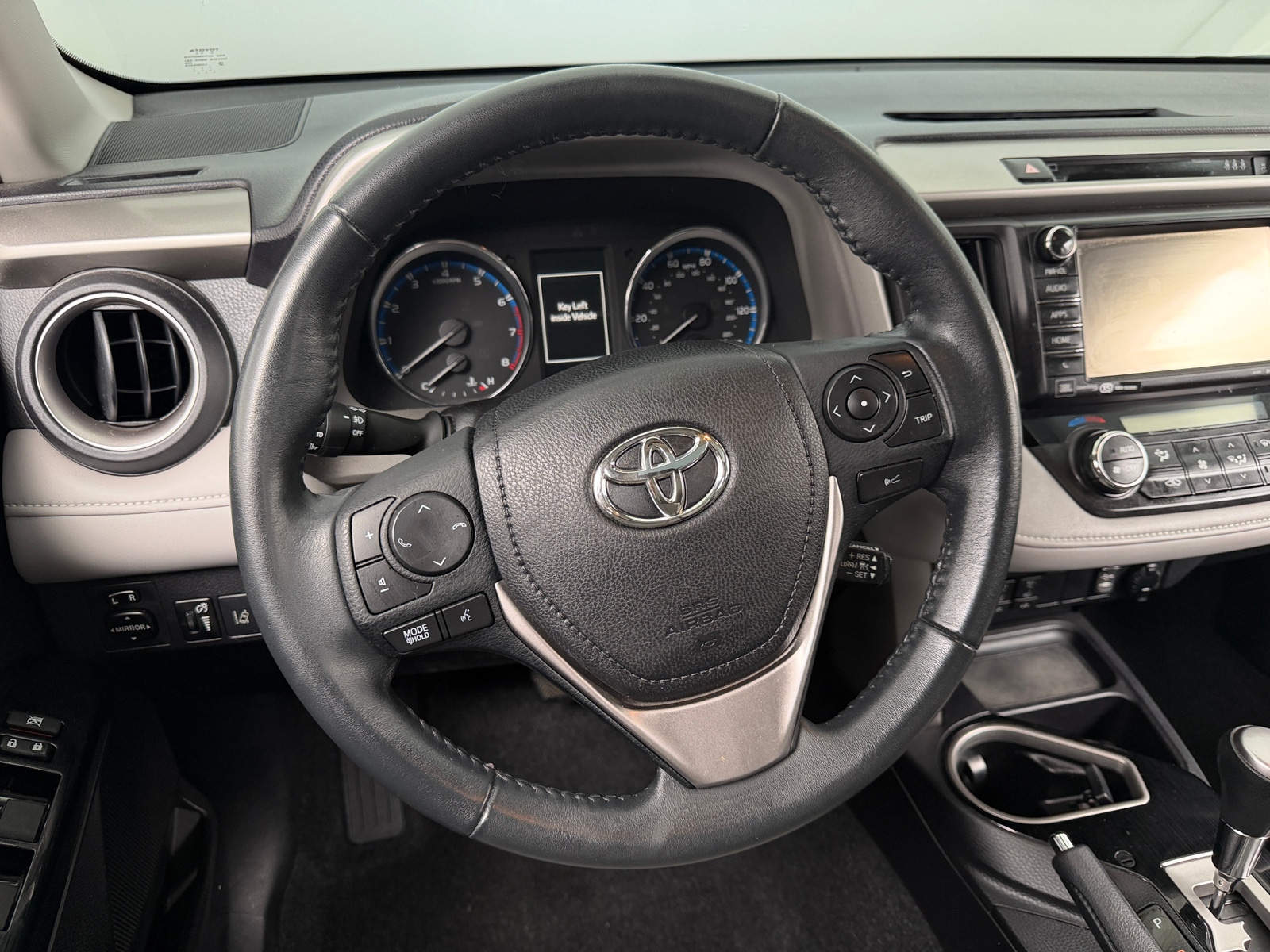 Thumbnail: 2017 Toyota RAV4 - 5