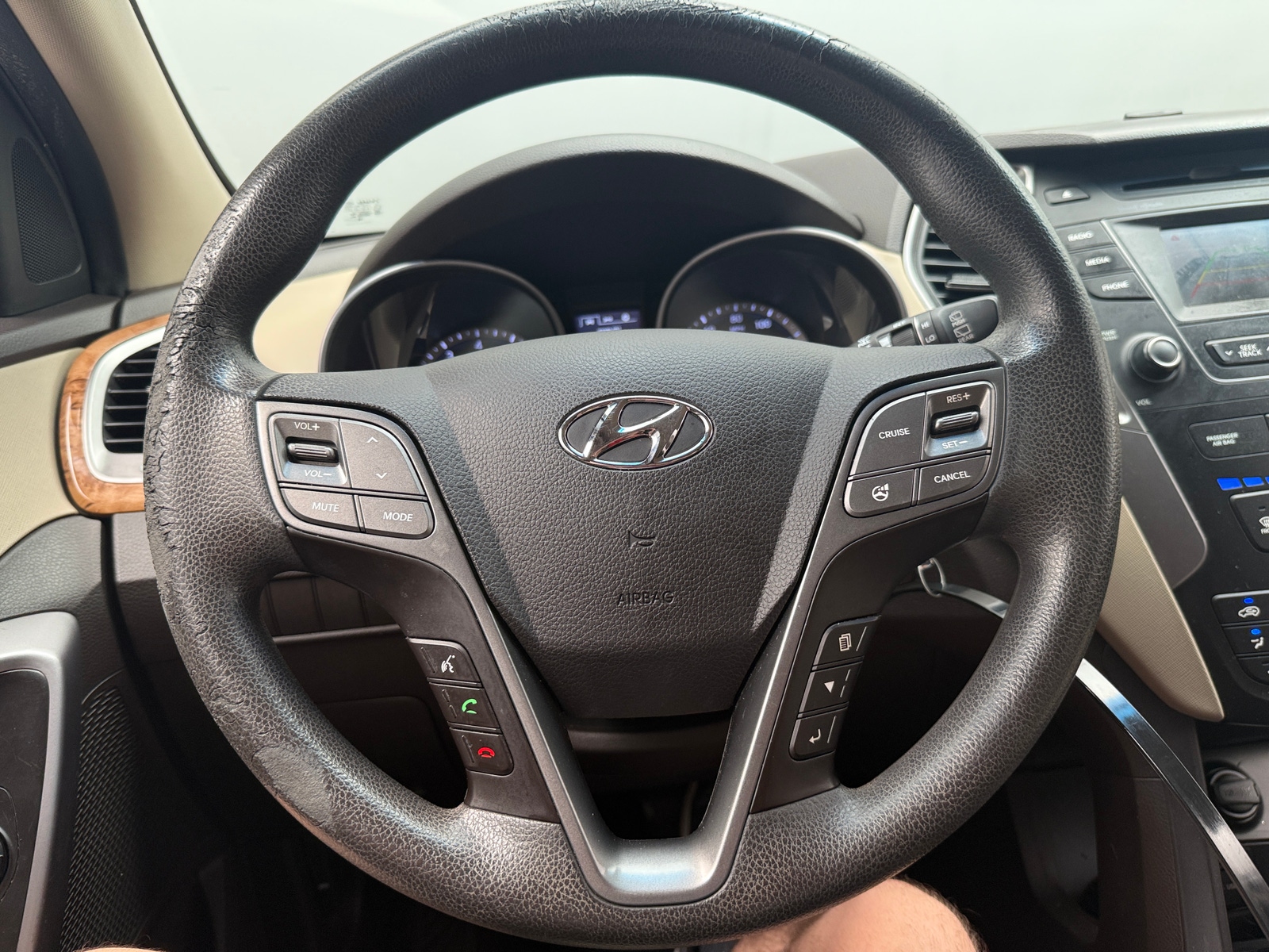Thumbnail: 2015 Hyundai Santa Fe - 5
