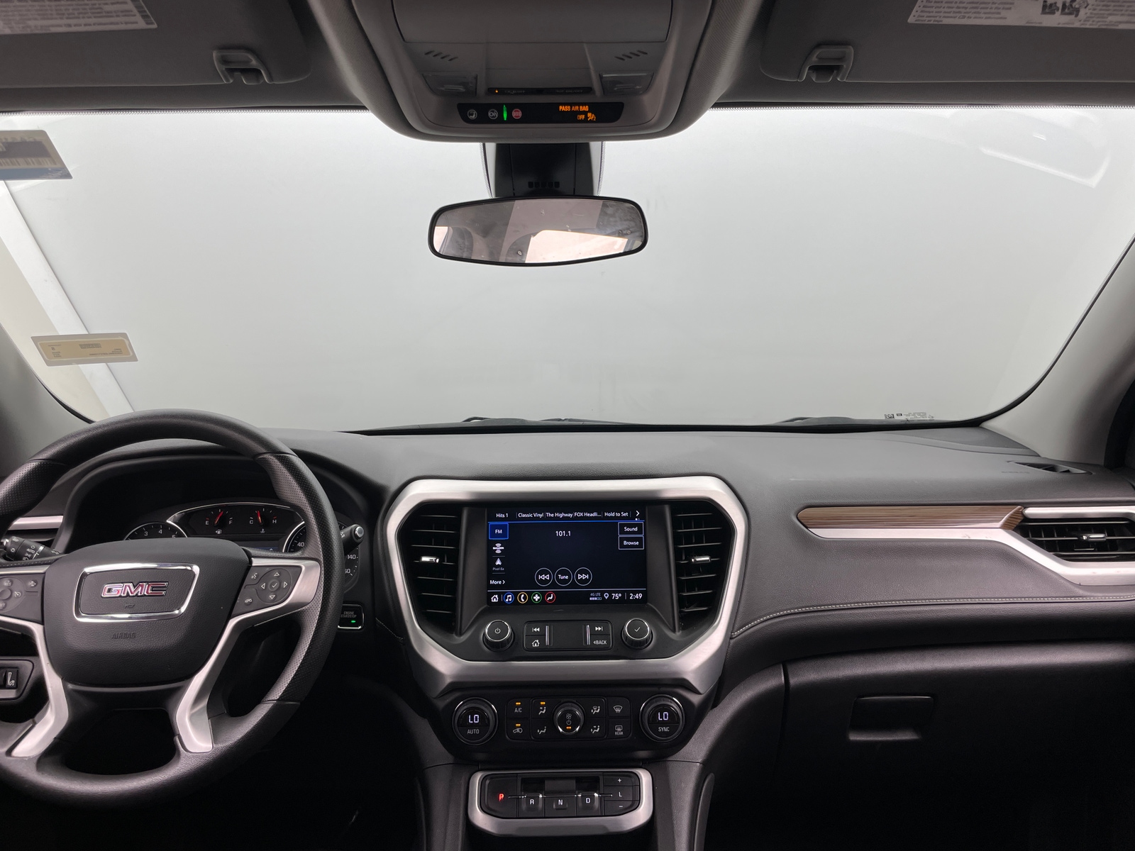 Thumbnail: 2023 GMC Acadia - 3