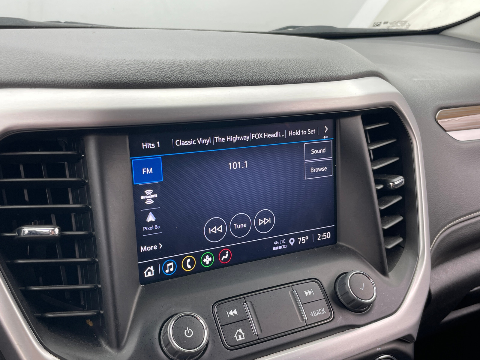 Thumbnail: 2023 GMC Acadia - 4