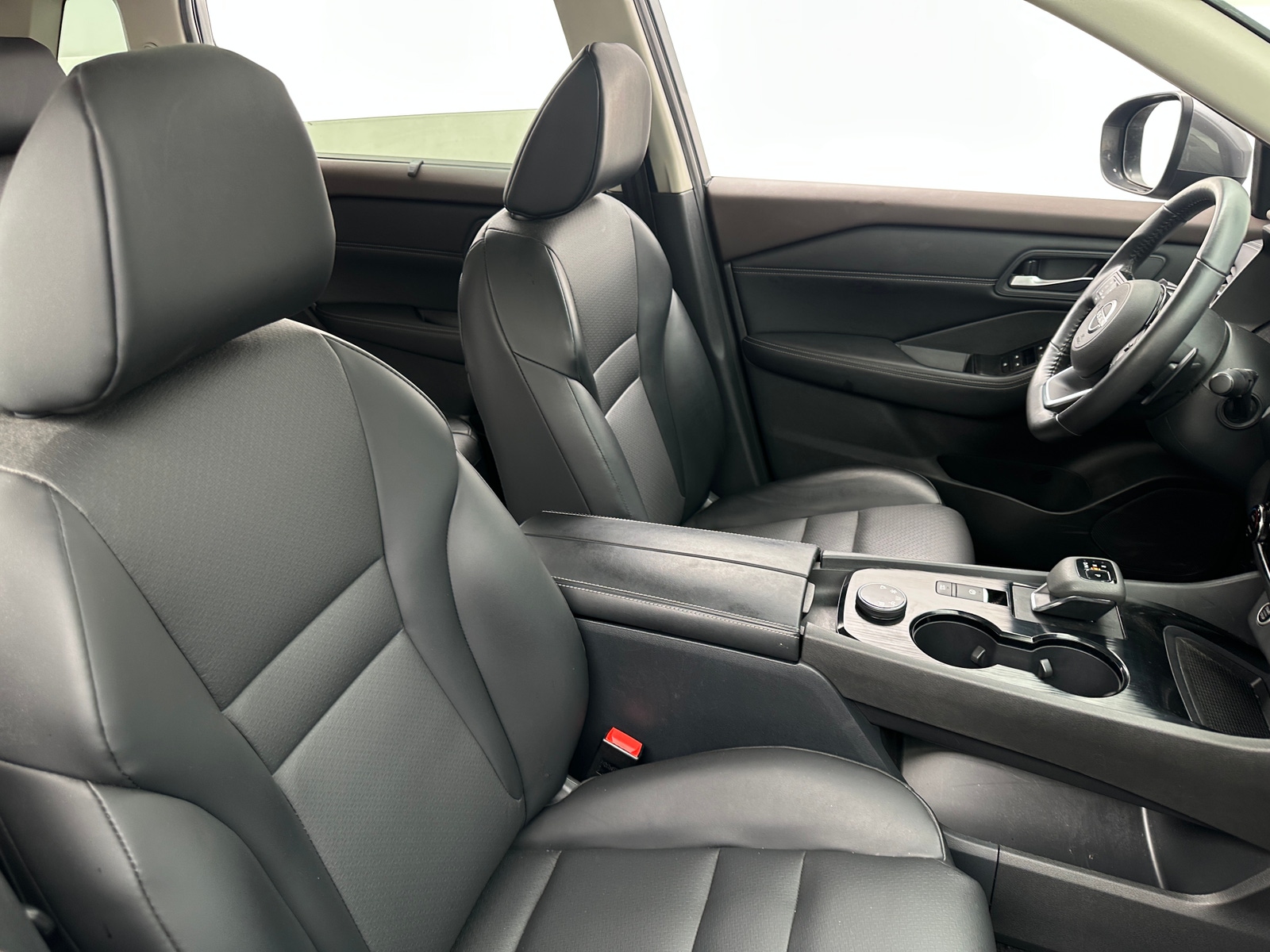 Thumbnail: 2023 Nissan Rogue - 2