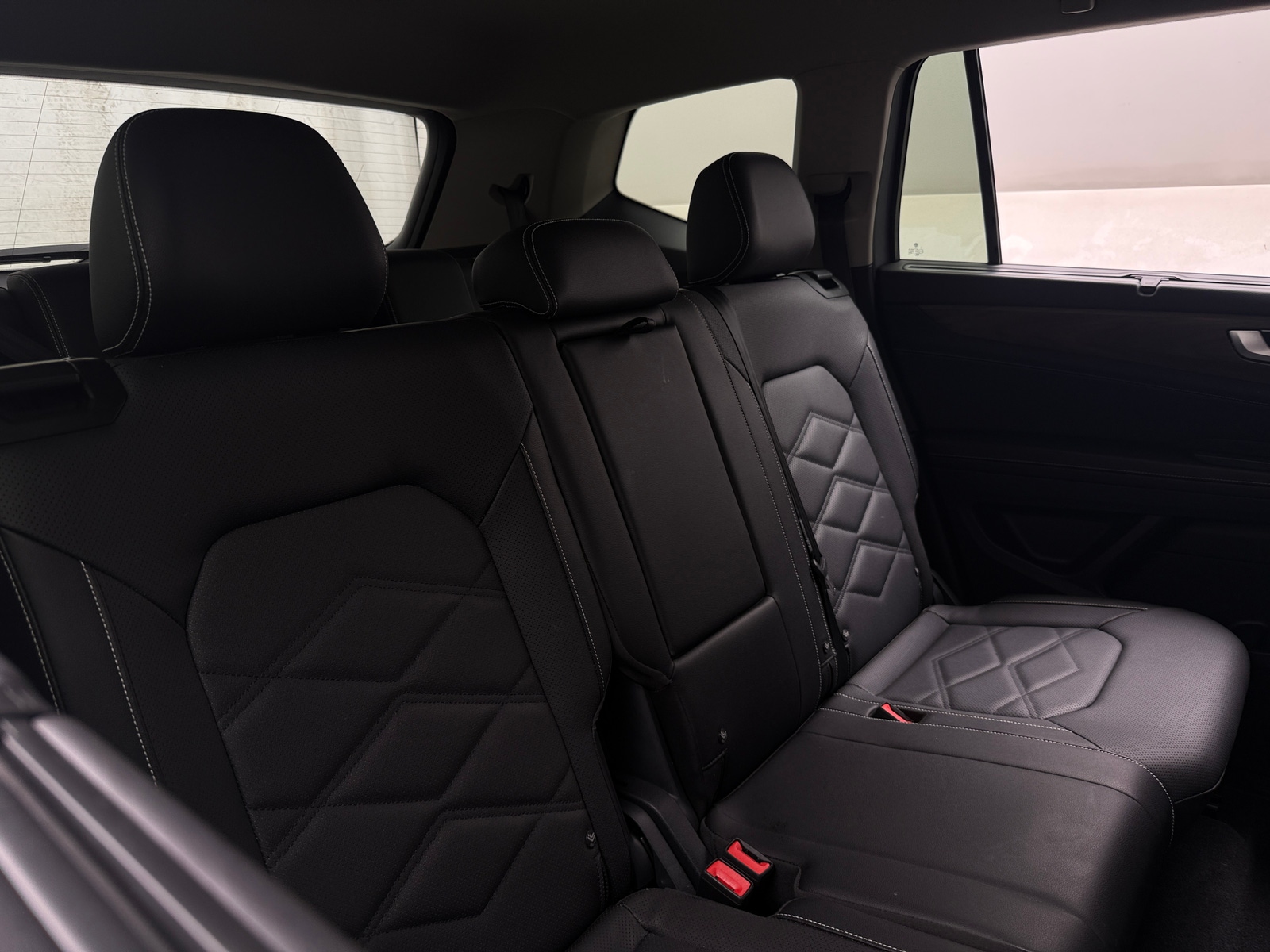Thumbnail: 2026 Volkswagen Atlas - 5