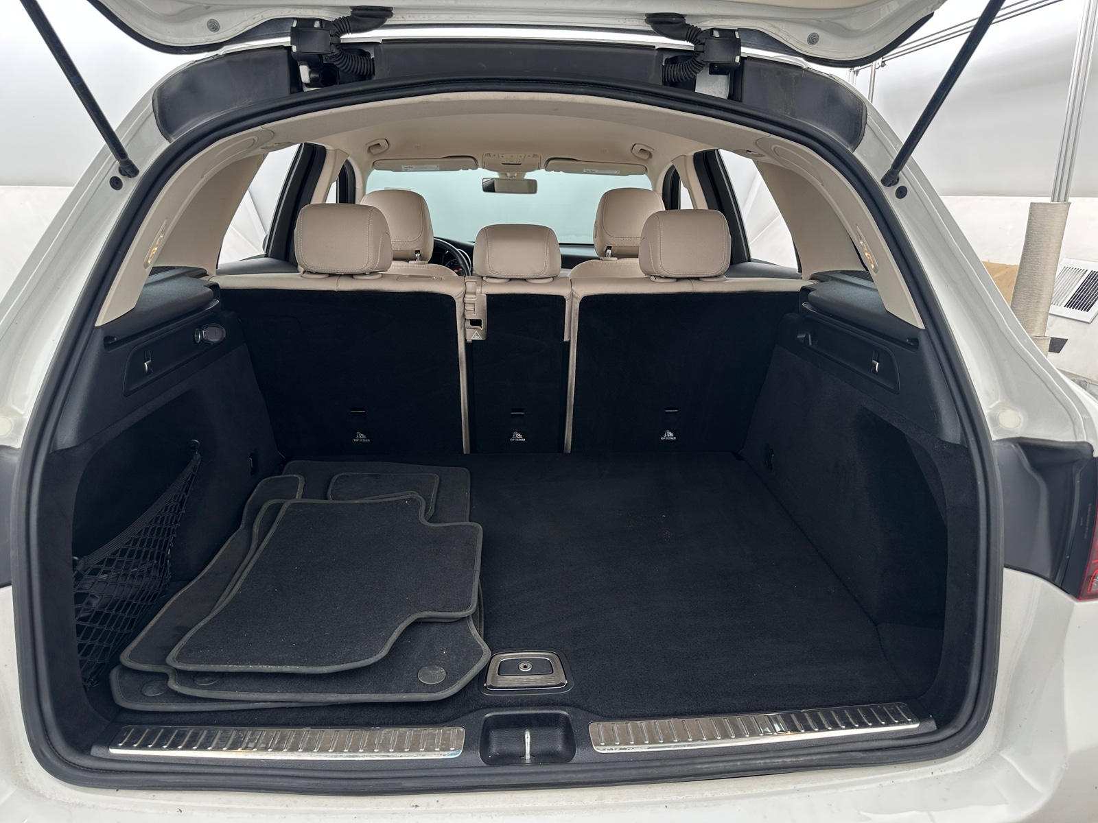 Thumbnail: 2020 Mercedes-Benz GLC - 6