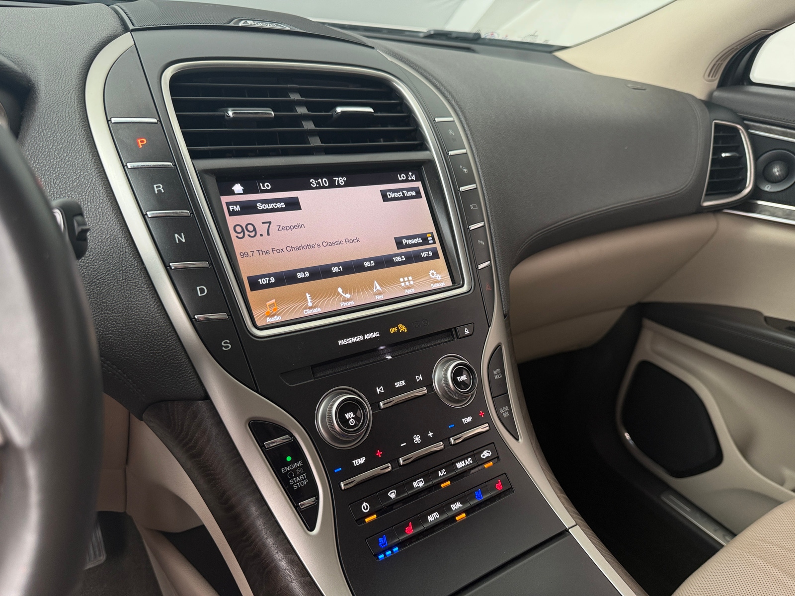 Thumbnail: 2019 Lincoln Nautilus - 3