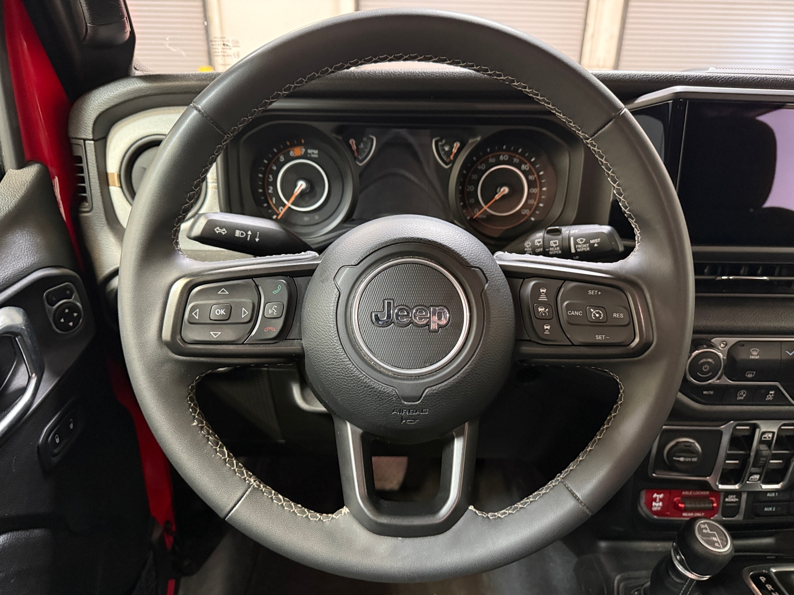Thumbnail: 2025 Jeep Wrangler - 5