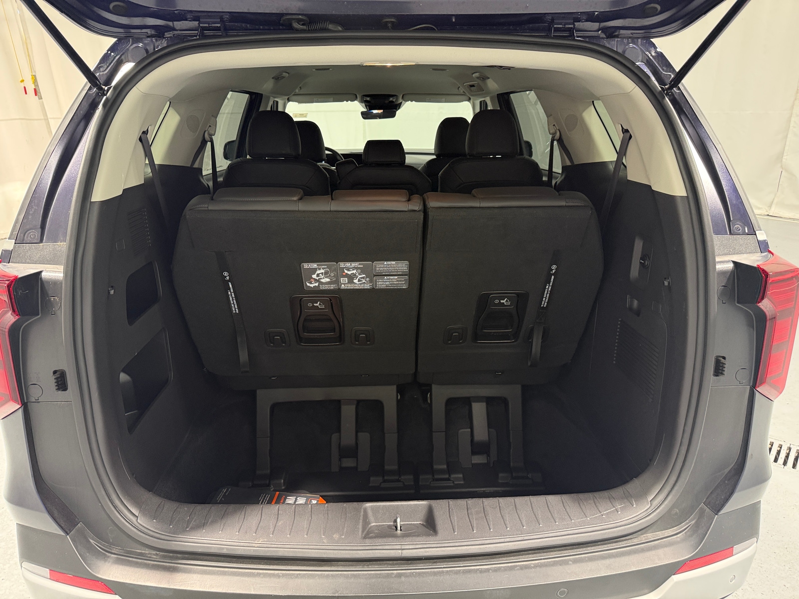 Thumbnail: 2026 Kia Carnival - 7