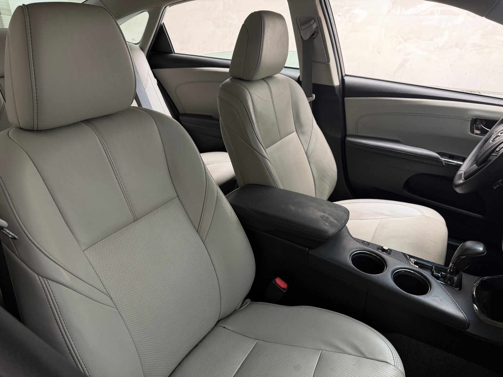 Thumbnail: 2016 Toyota Avalon - 2