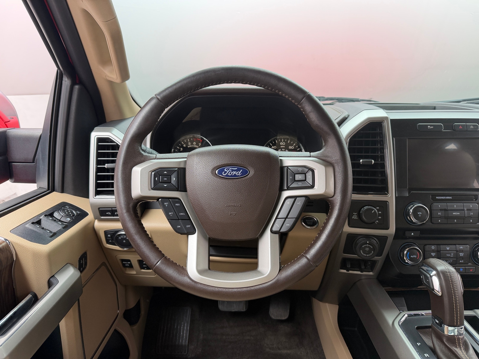 Thumbnail: 2018 Ford Econoline - 4