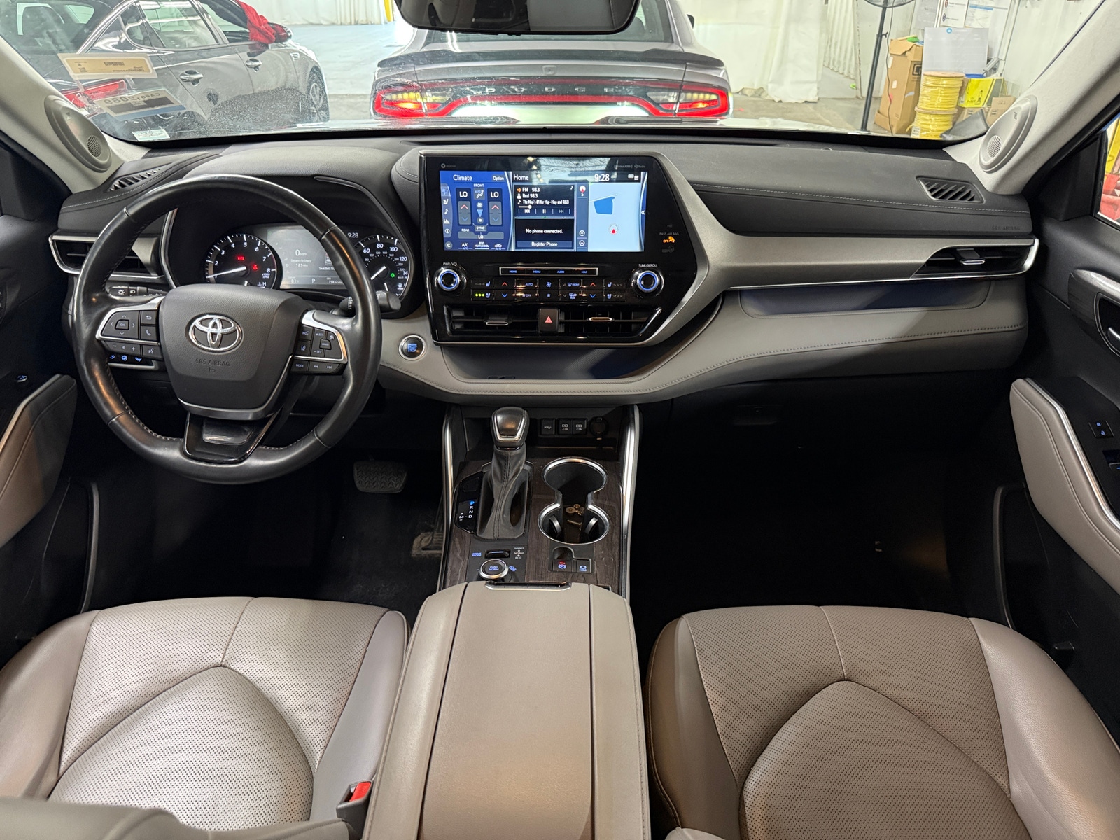 Thumbnail: 2020 Toyota Highlander - 2