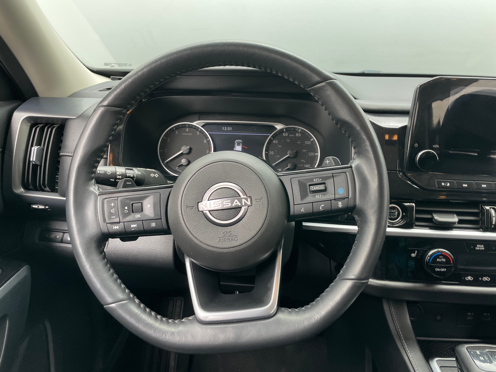 Thumbnail: 2023 Nissan Pathfinder - 4