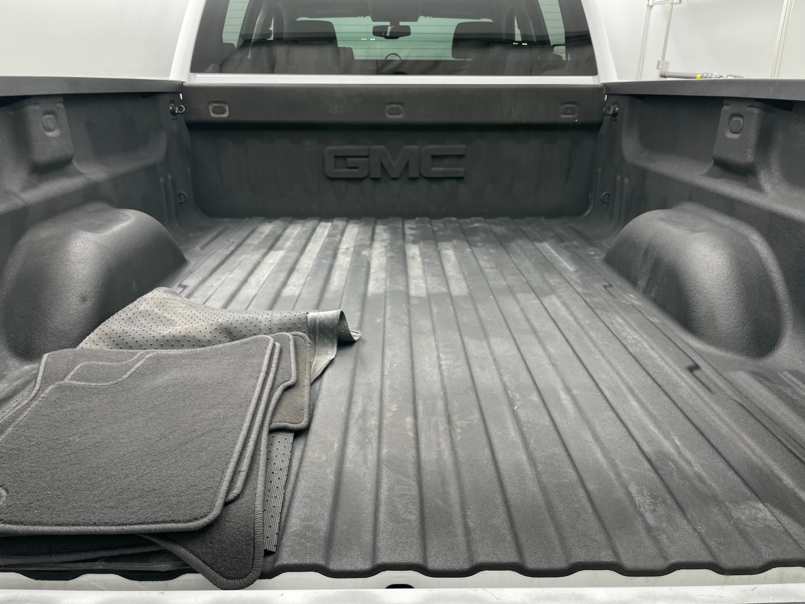 Thumbnail: 2019 GMC Sierra 2500 - 6