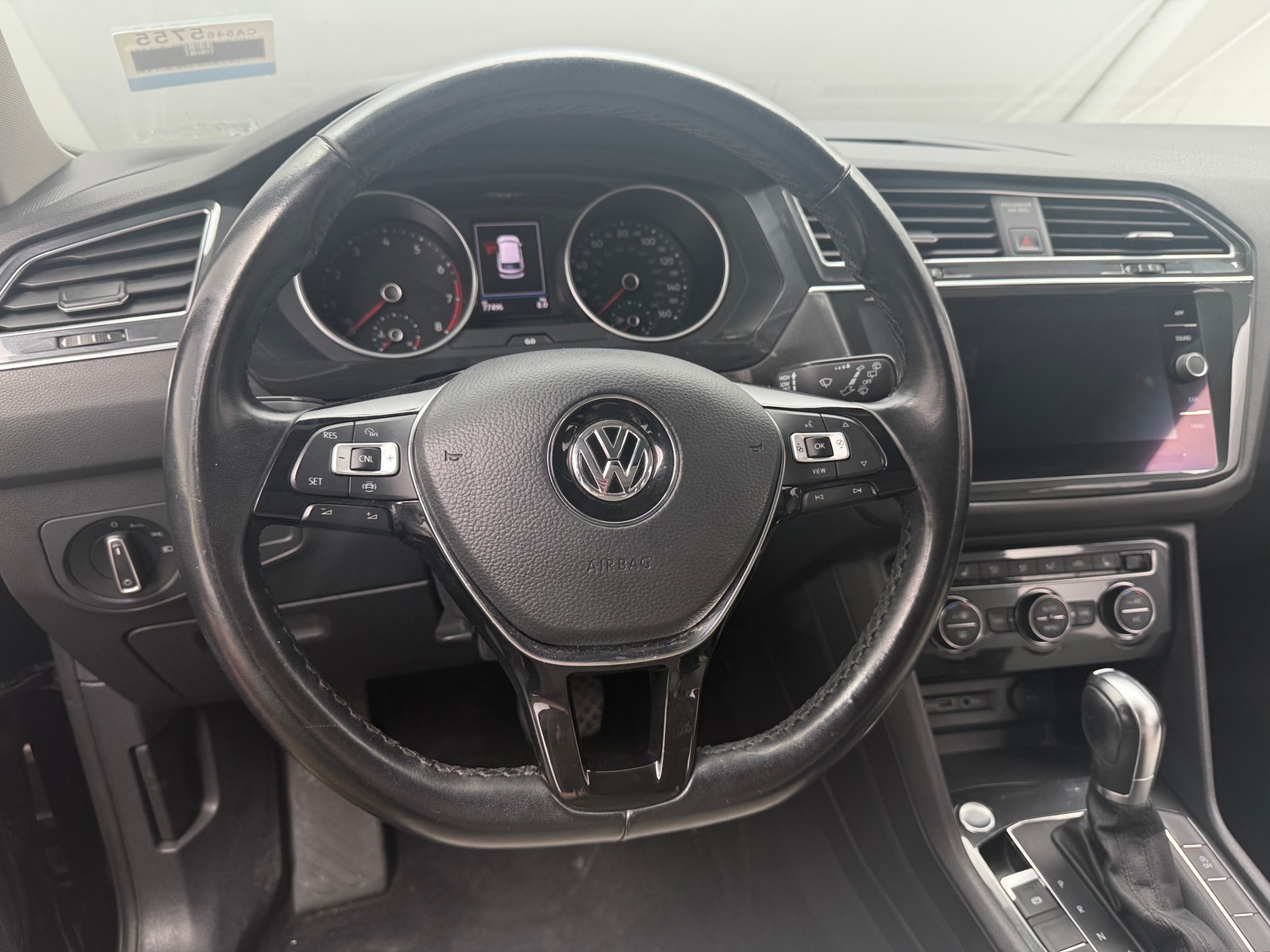Thumbnail: 2019 Volkswagen Tiguan - 4